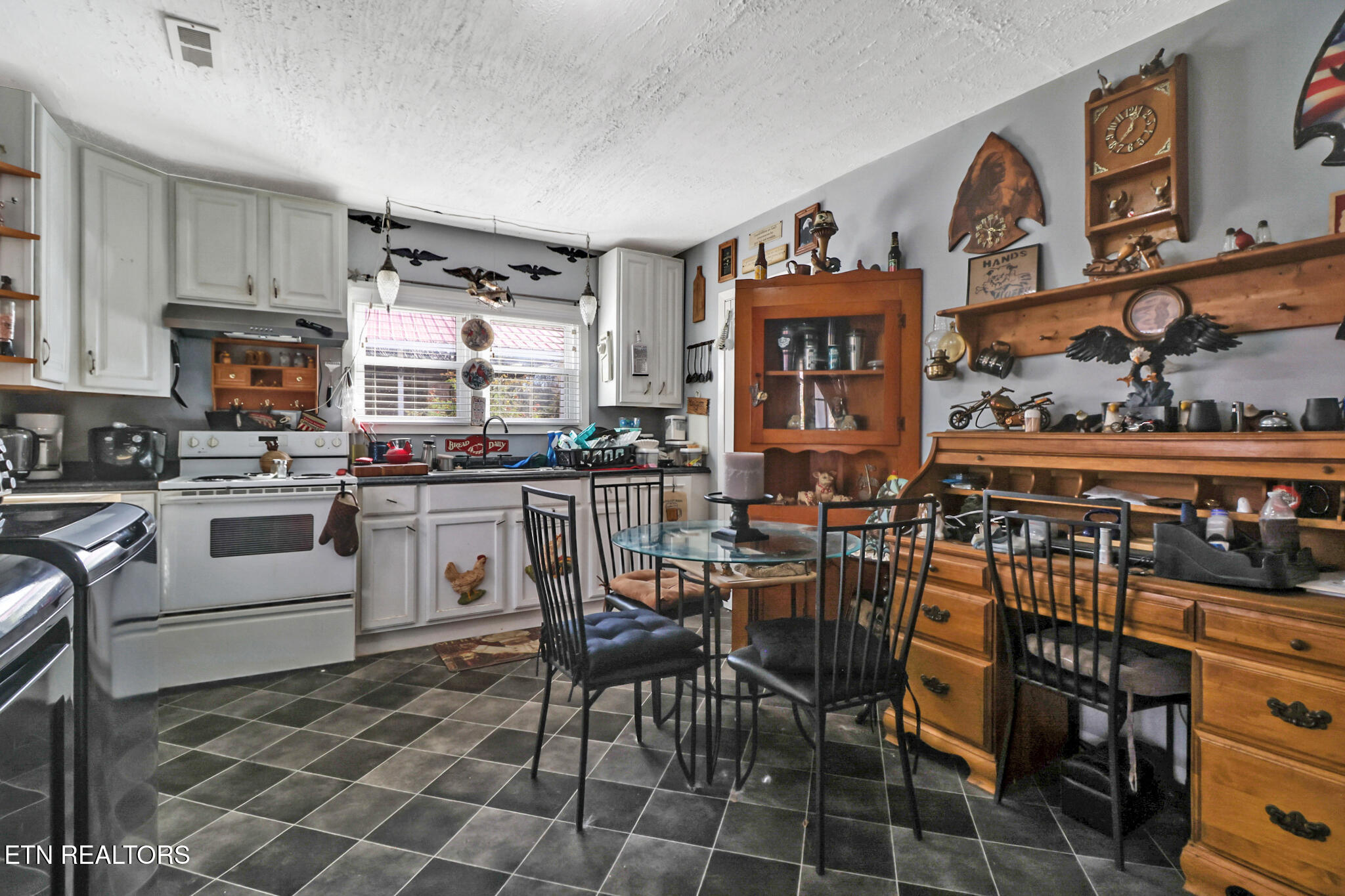 5659 Matlock Drive