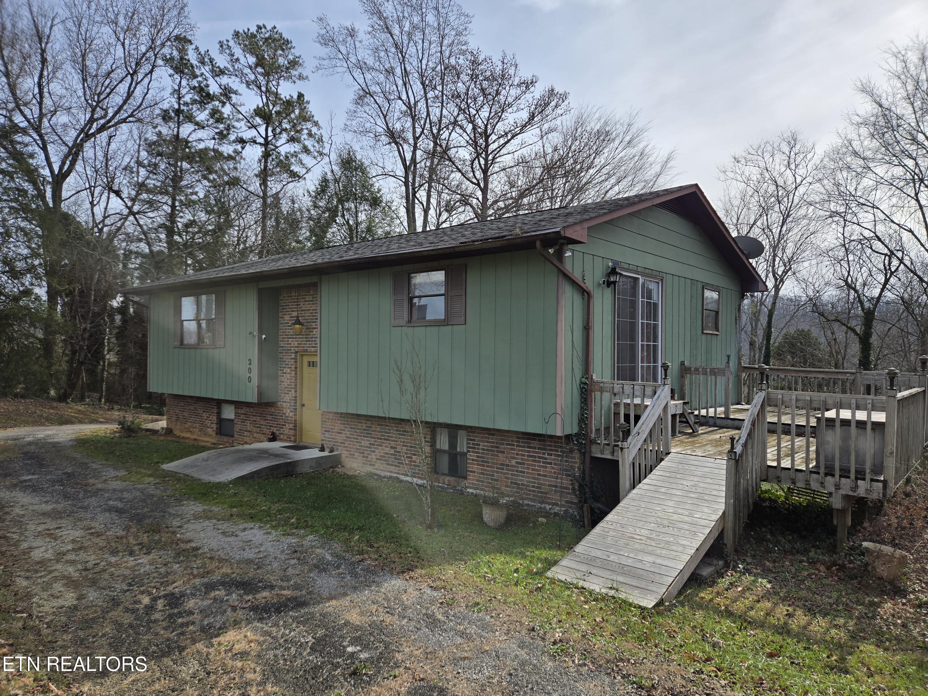 200 Sunset Lane