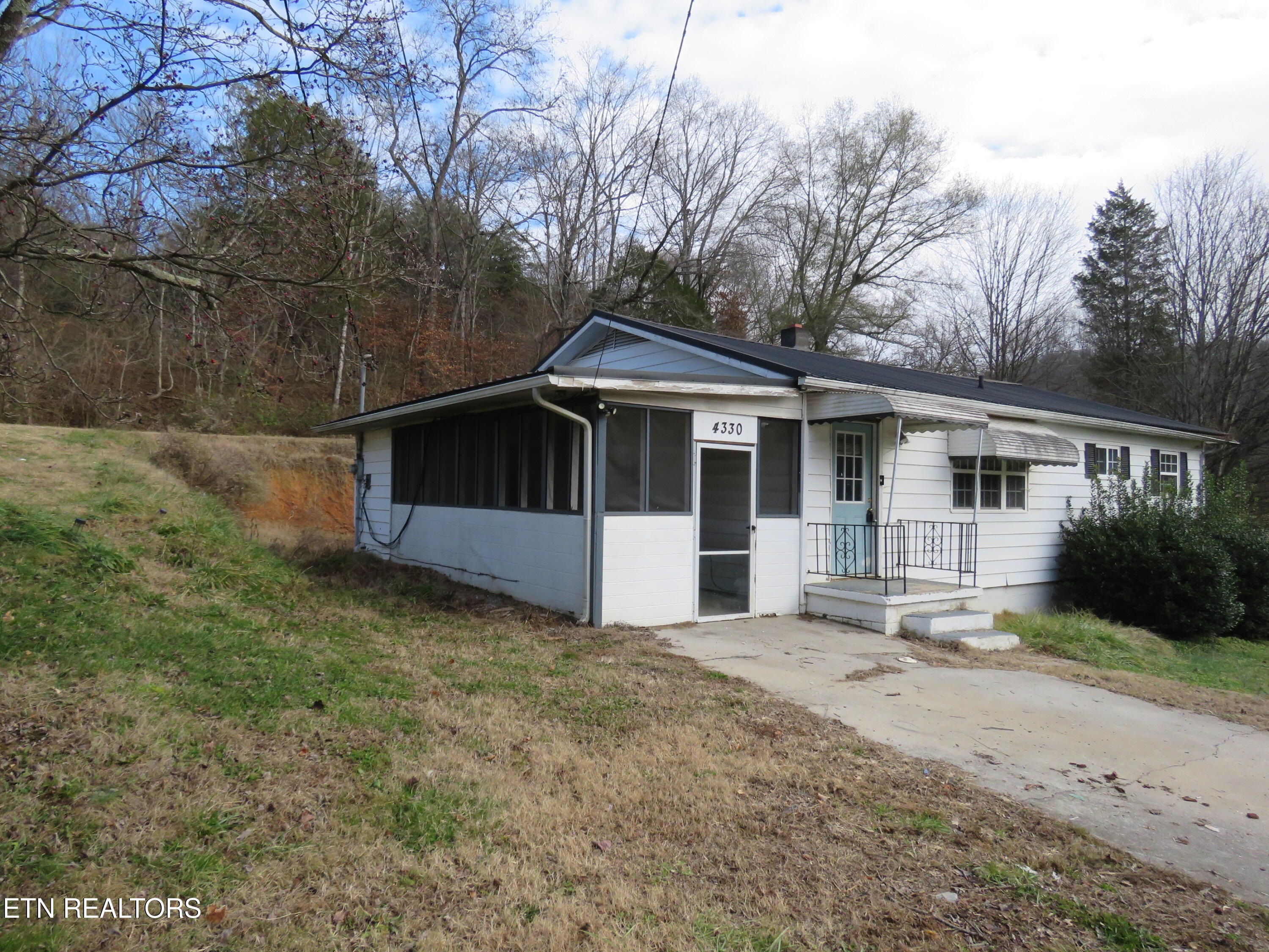 4330 Fulton Rd
