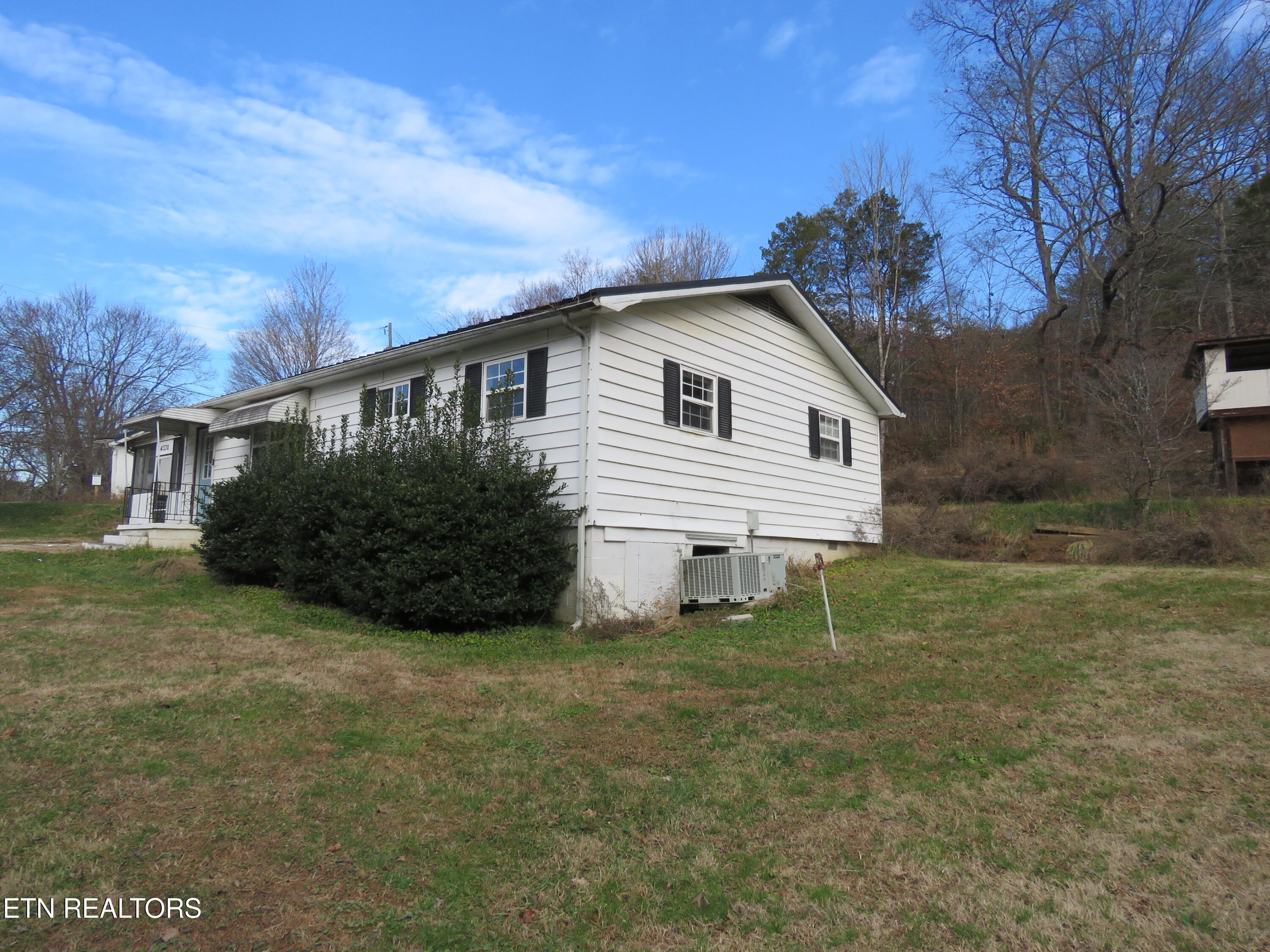 4330 Fulton Rd