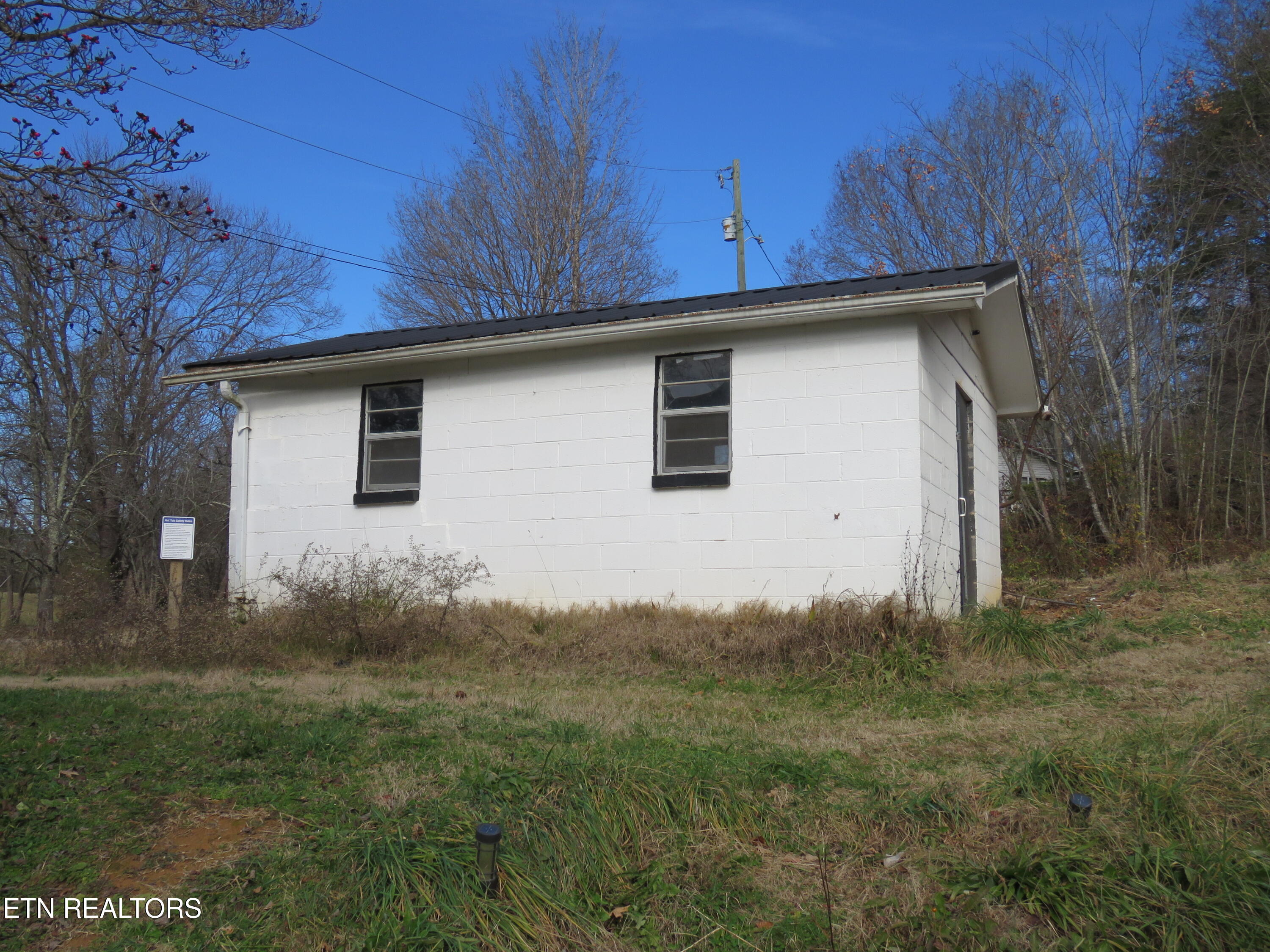 4330 Fulton Rd