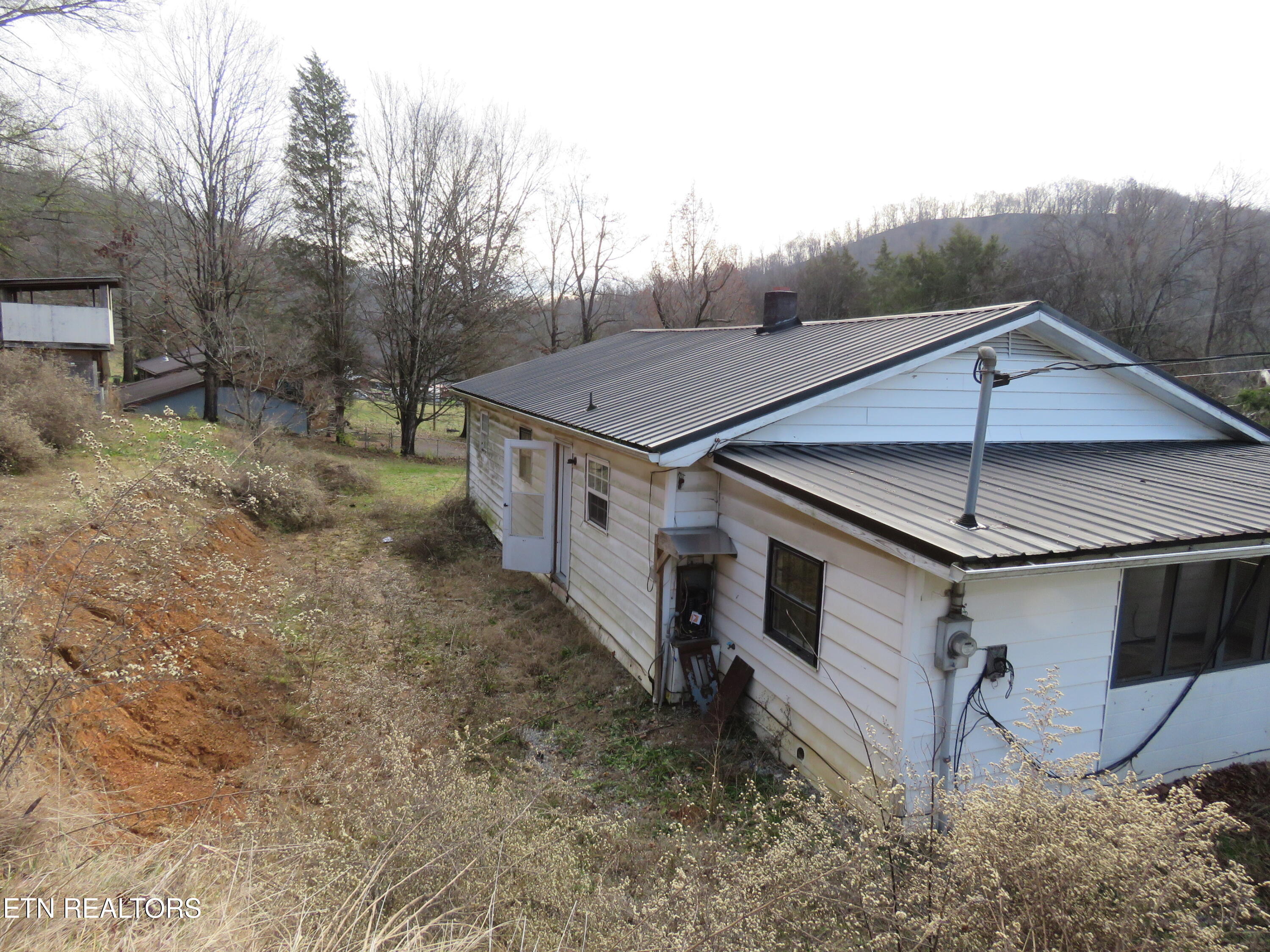 4330 Fulton Rd