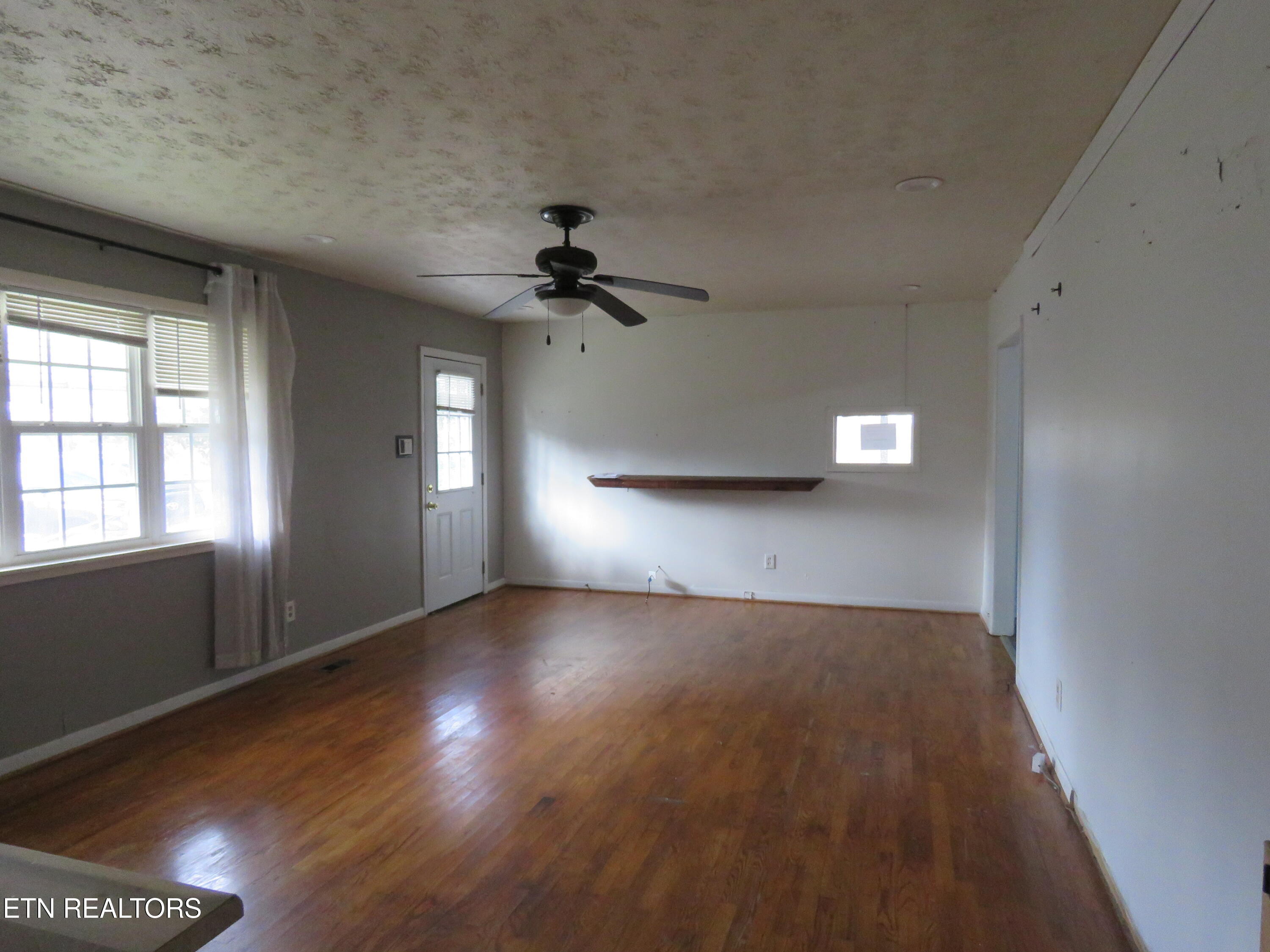 4330 Fulton Rd