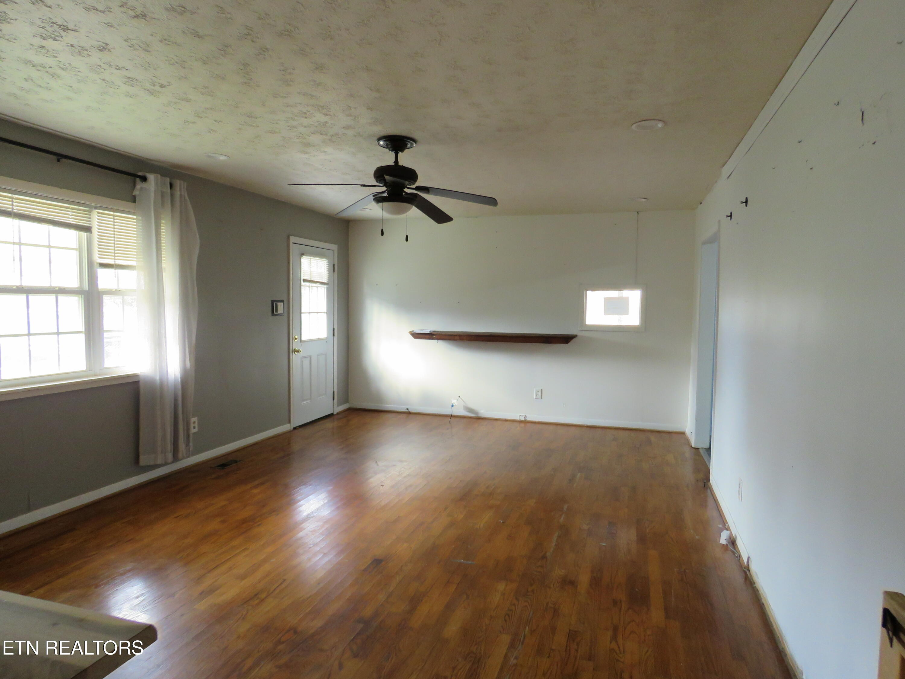 4330 Fulton Rd