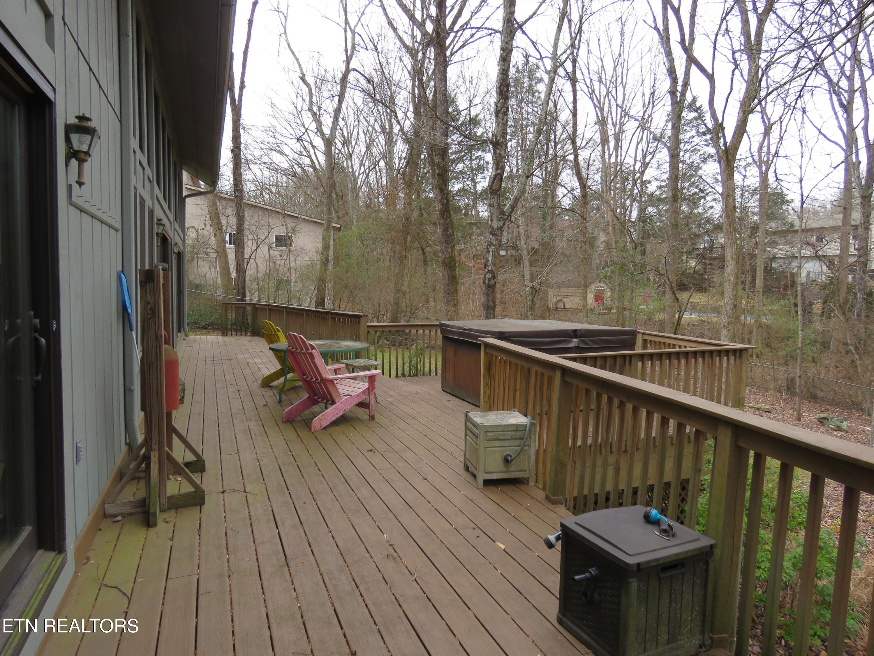 113 Chestnut Hill Rd
