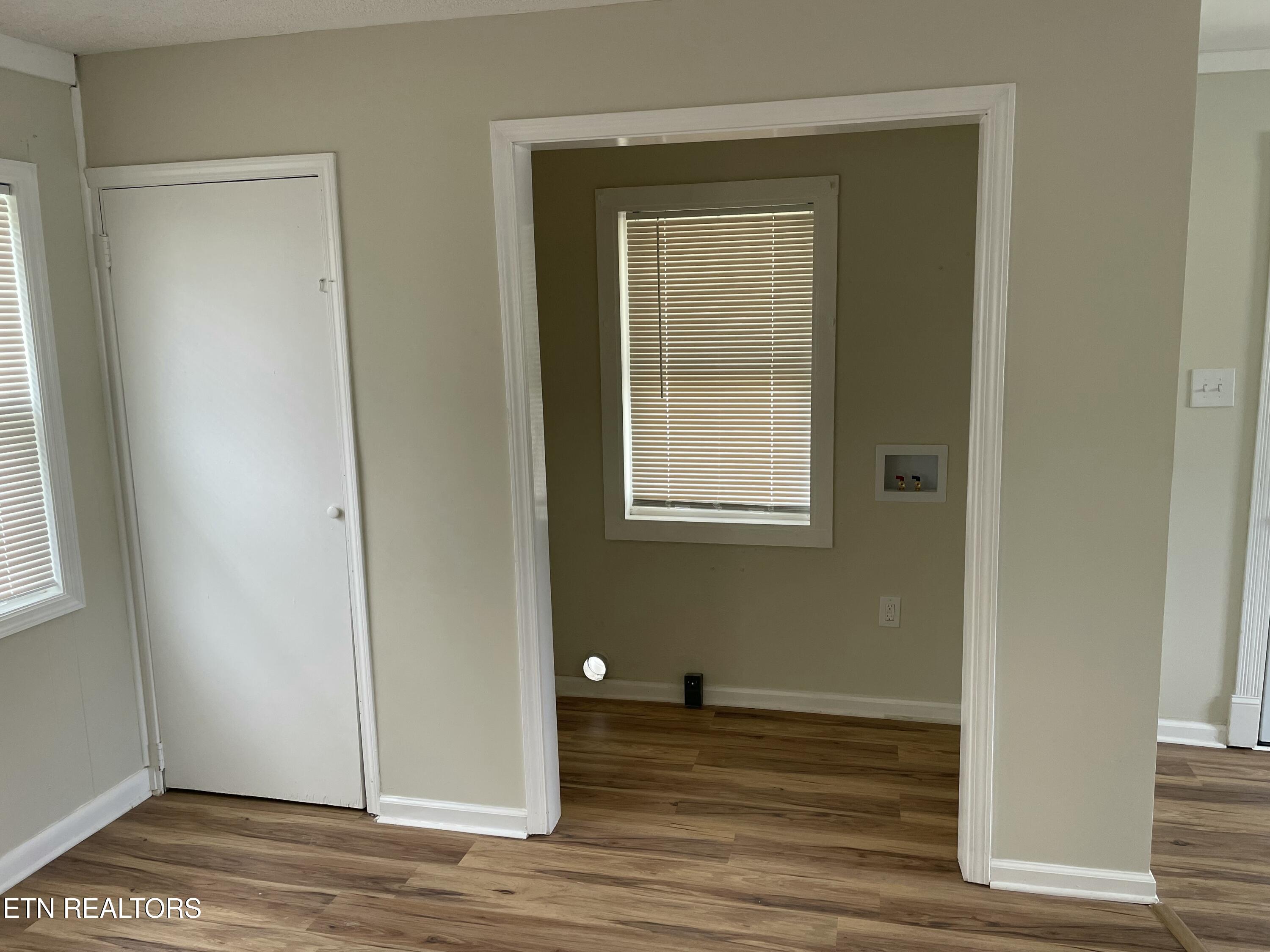 440 W Outer Drive
