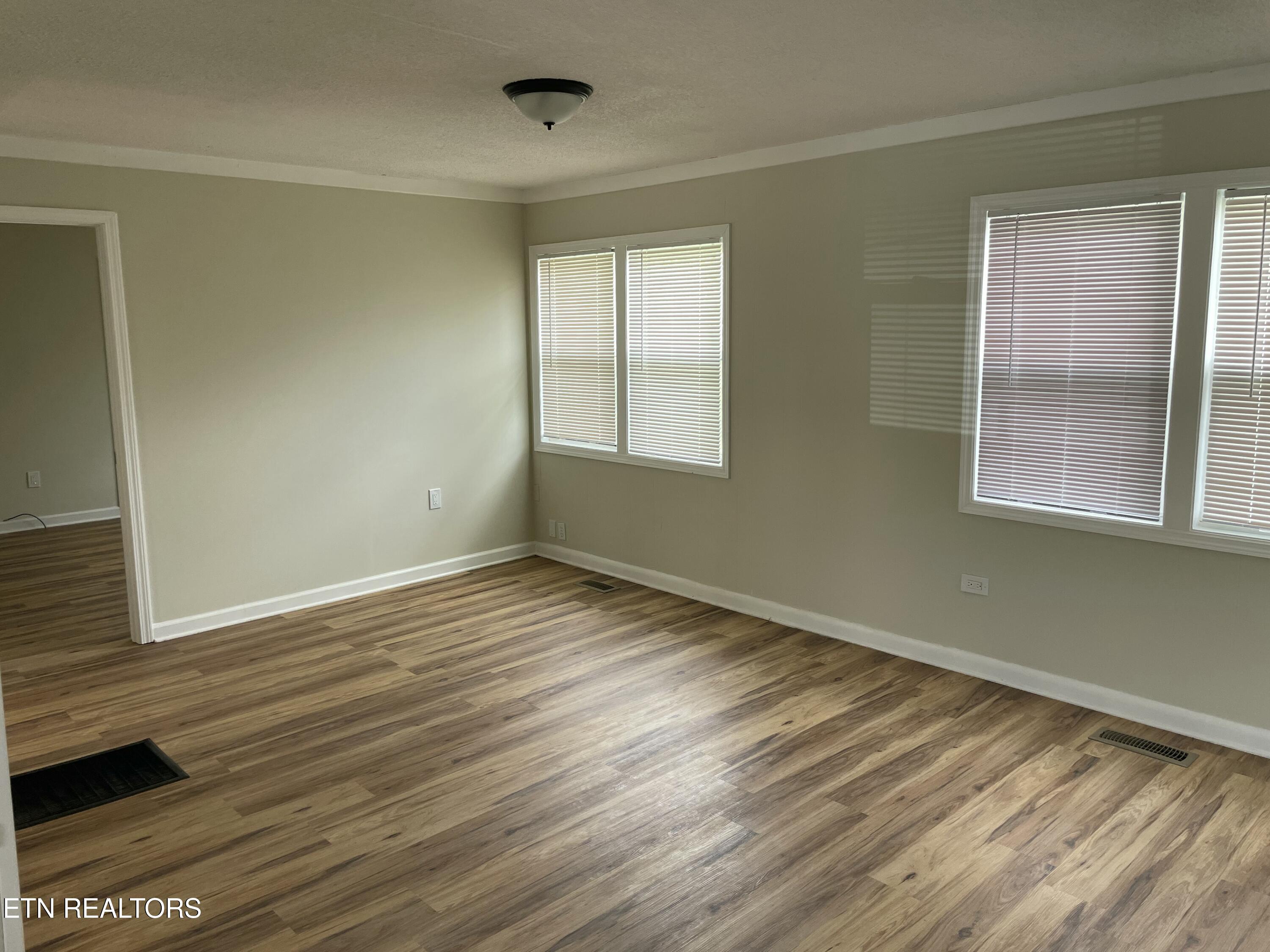440 W Outer Drive