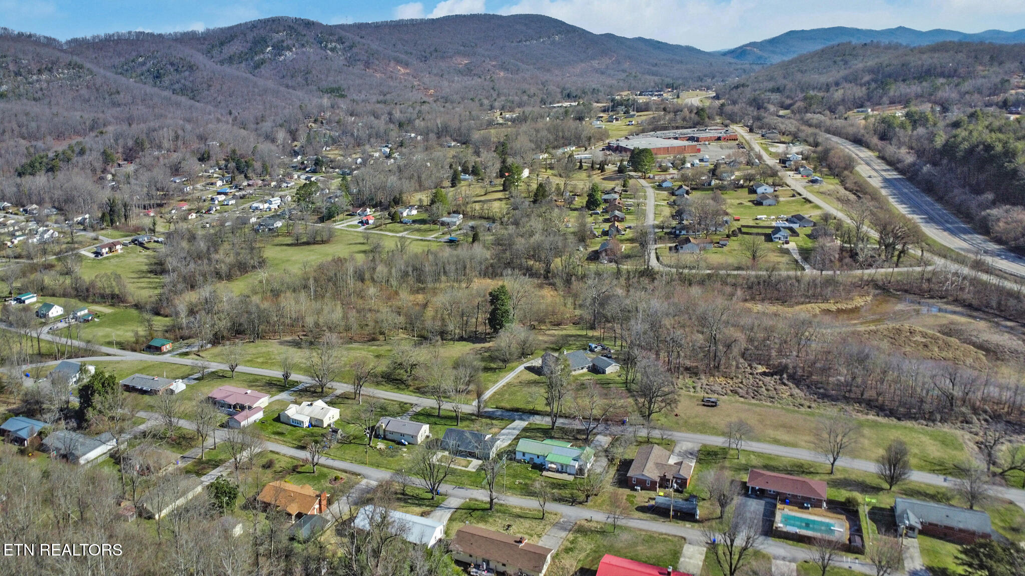 319 Meadowview Drive