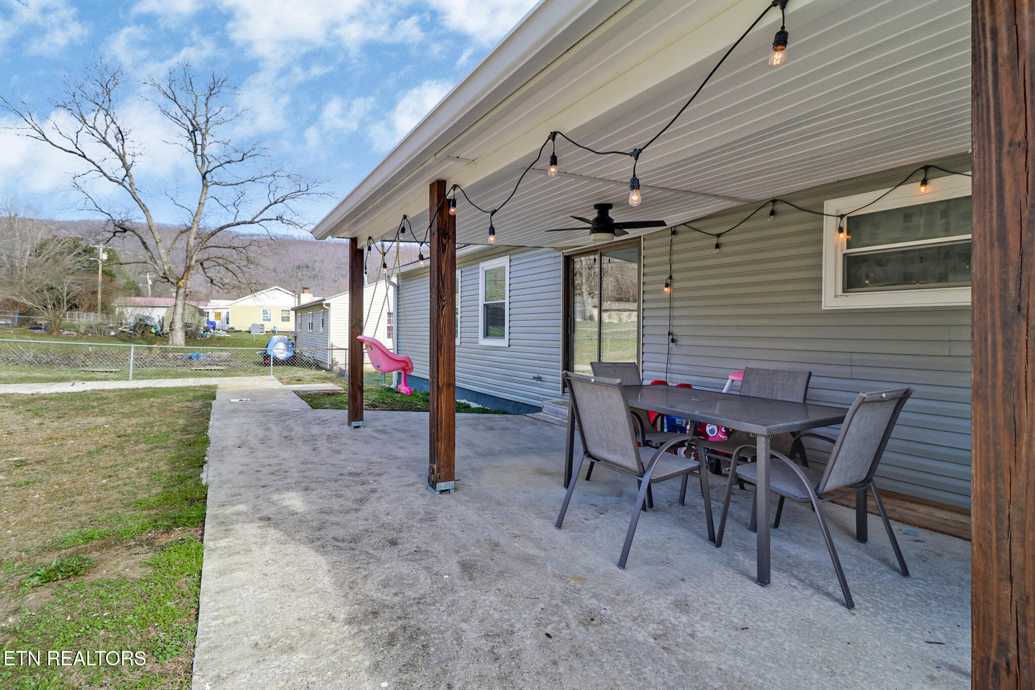 319 Meadowview Drive