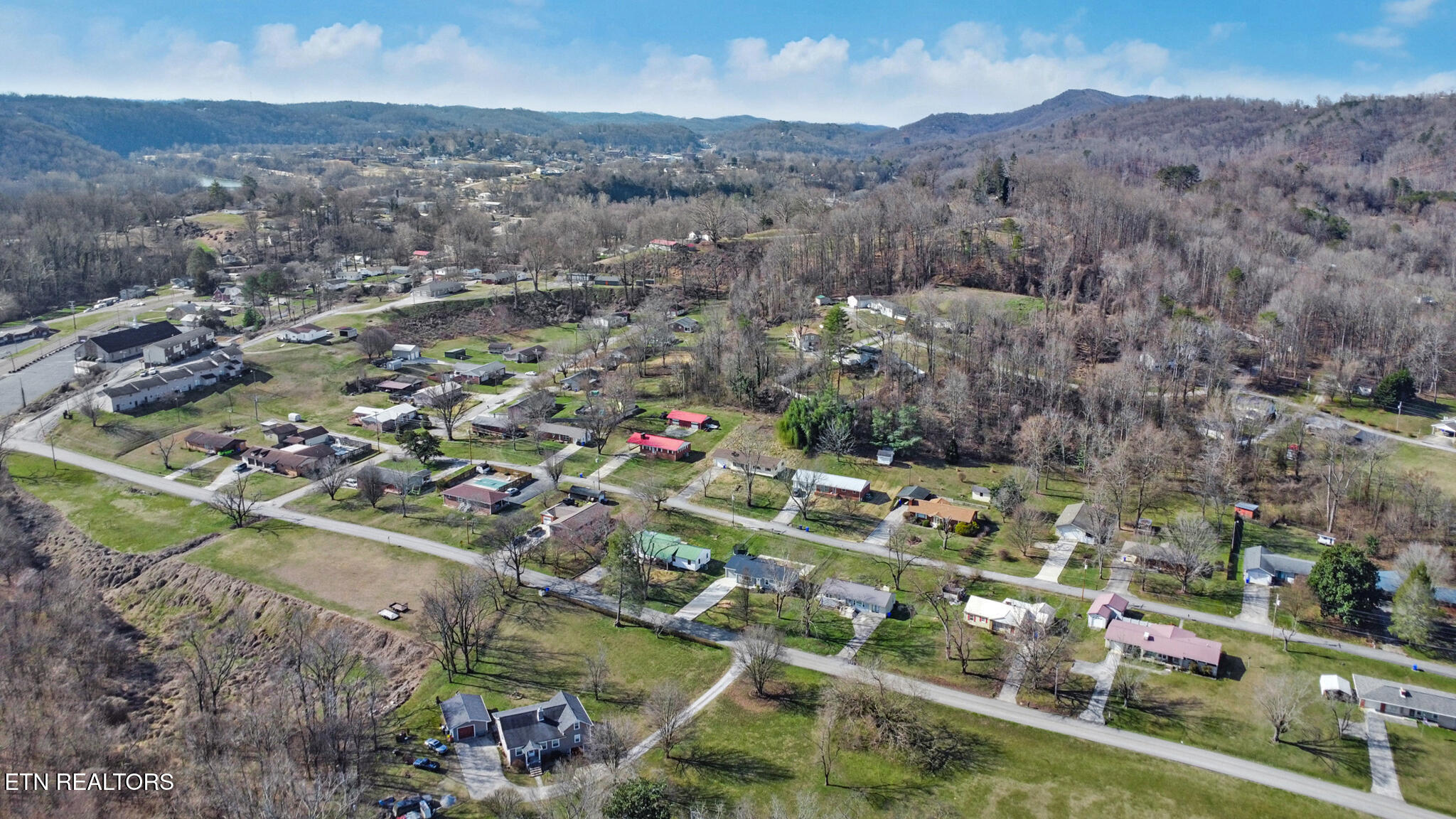 319 Meadowview Drive