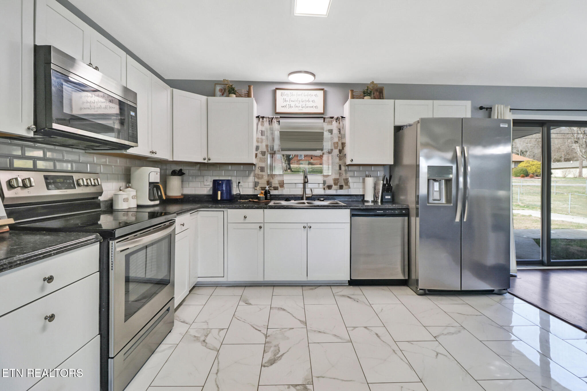 319 Meadowview Drive