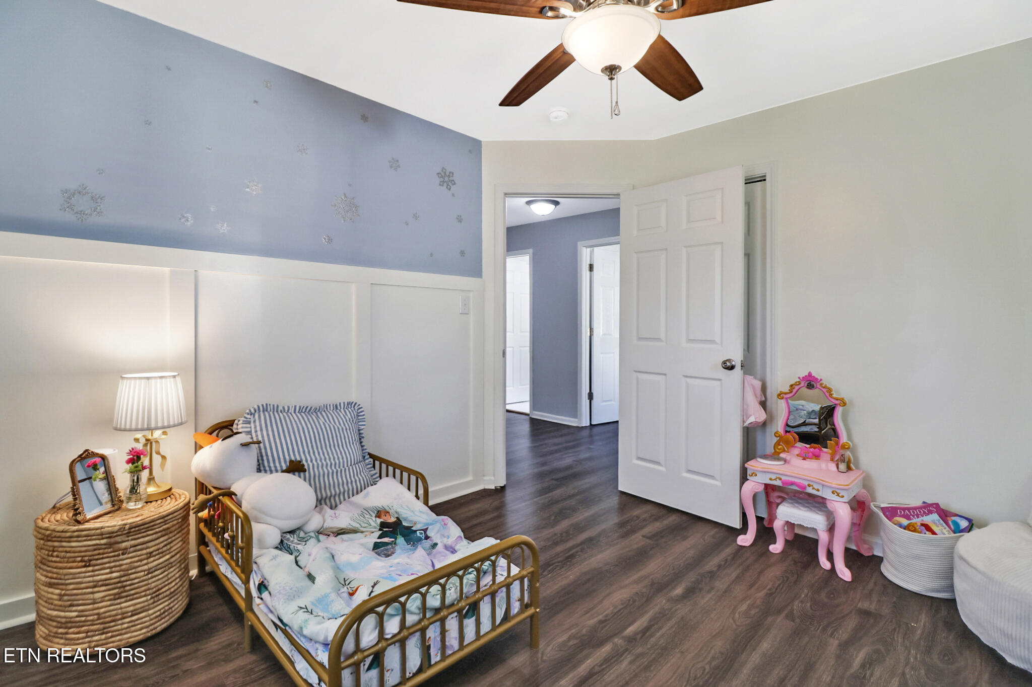 319 Meadowview Drive