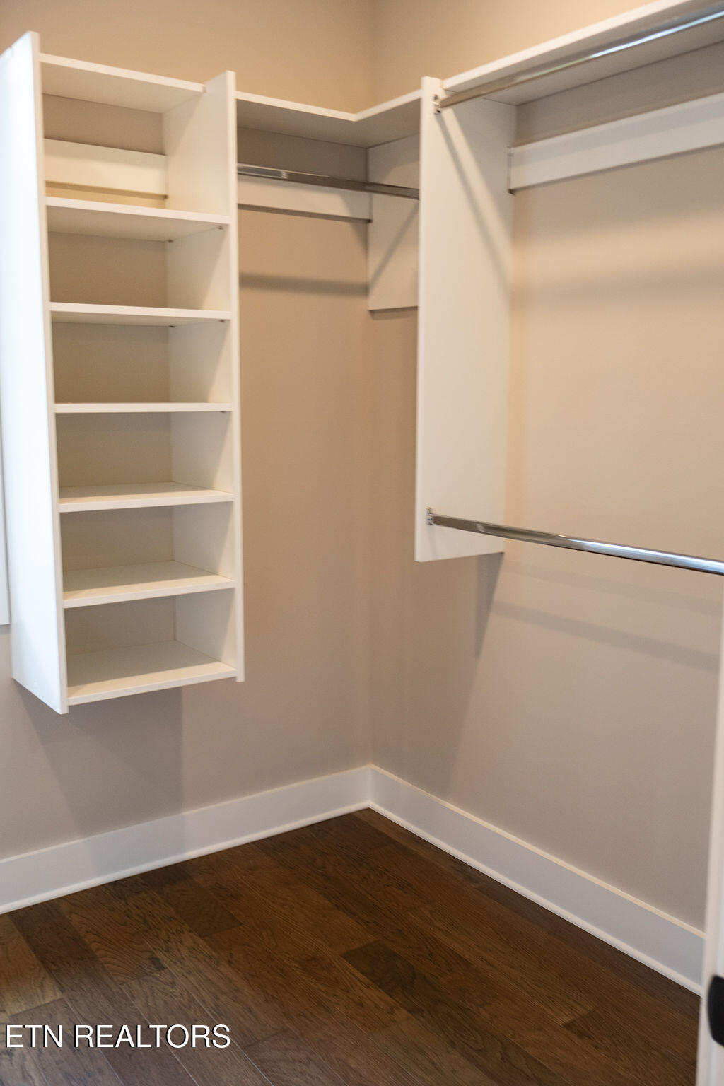 107 Cherry Oak Drive