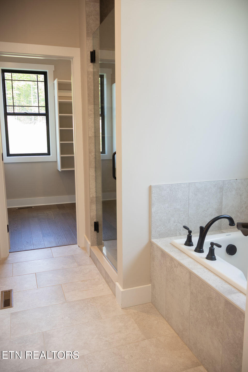 107 Cherry Oak Drive