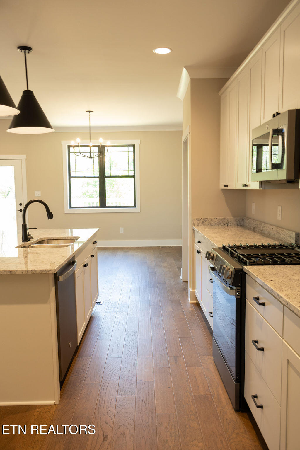 107 Cherry Oak Drive