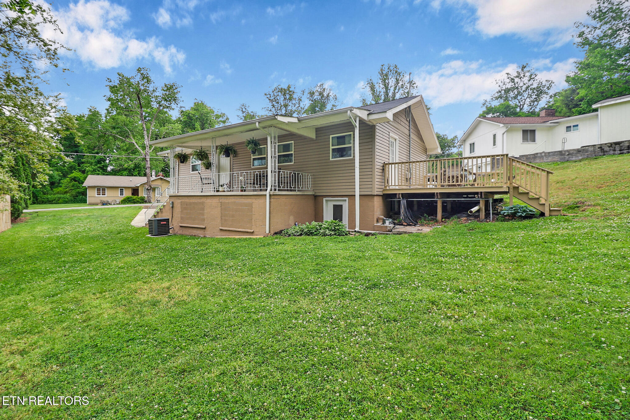 106 Dewey Rd