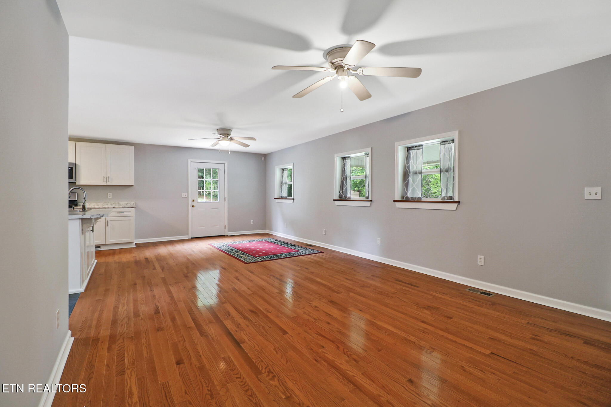 106 Dewey Rd