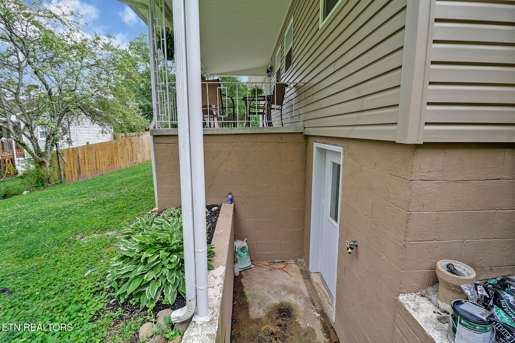 106 Dewey Rd