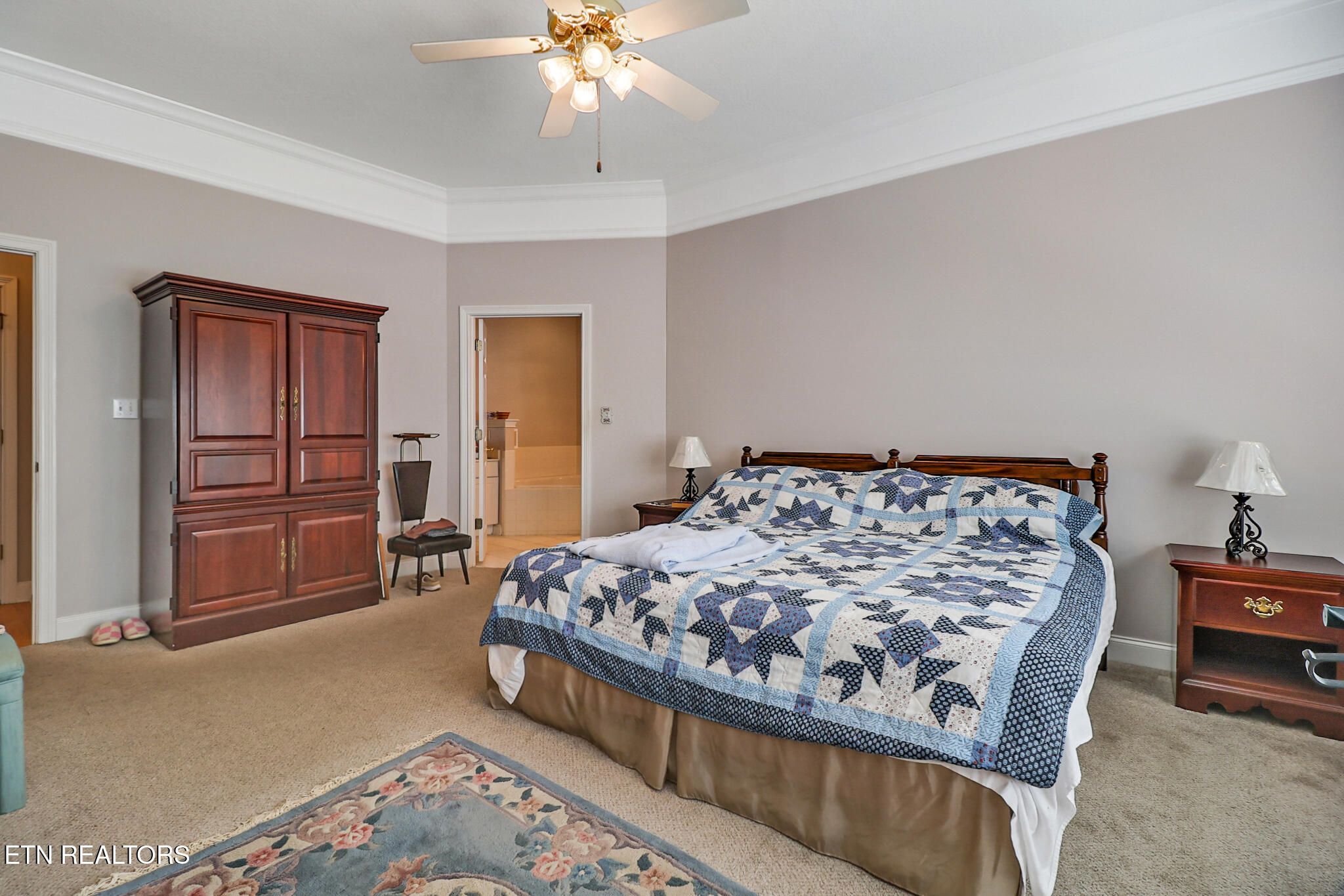 5228 Tazewell Pointe Way