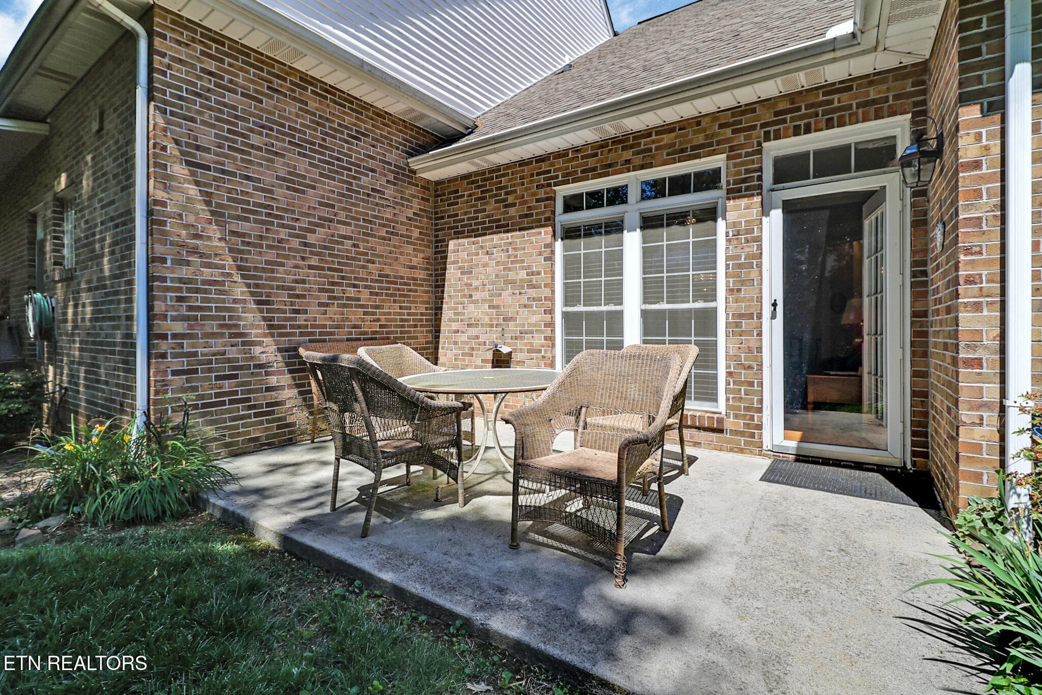 5228 Tazewell Pointe Way