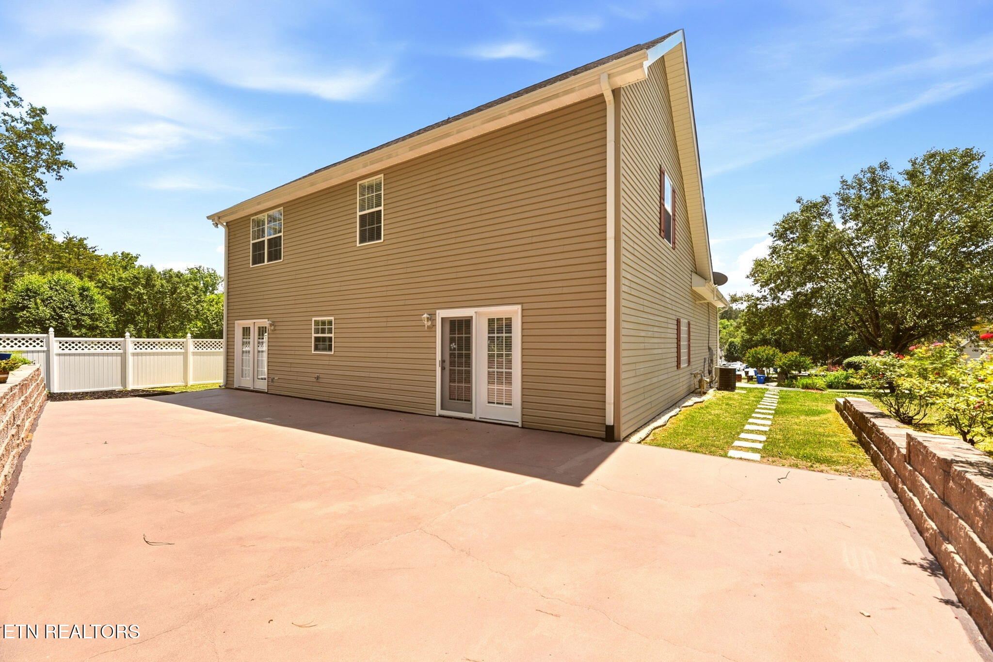 221 Sweetgum Lane