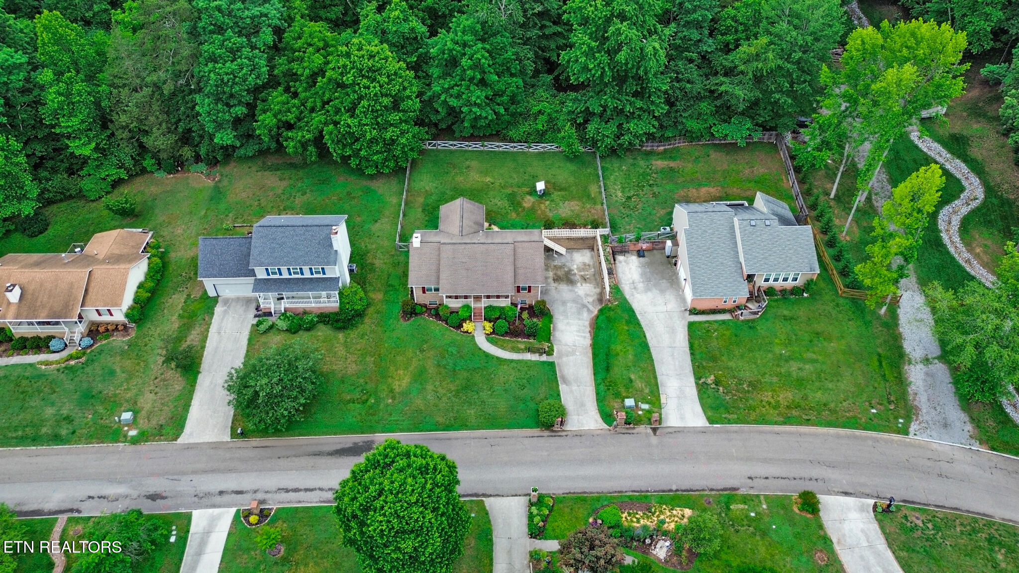 6911 Lindal Rd