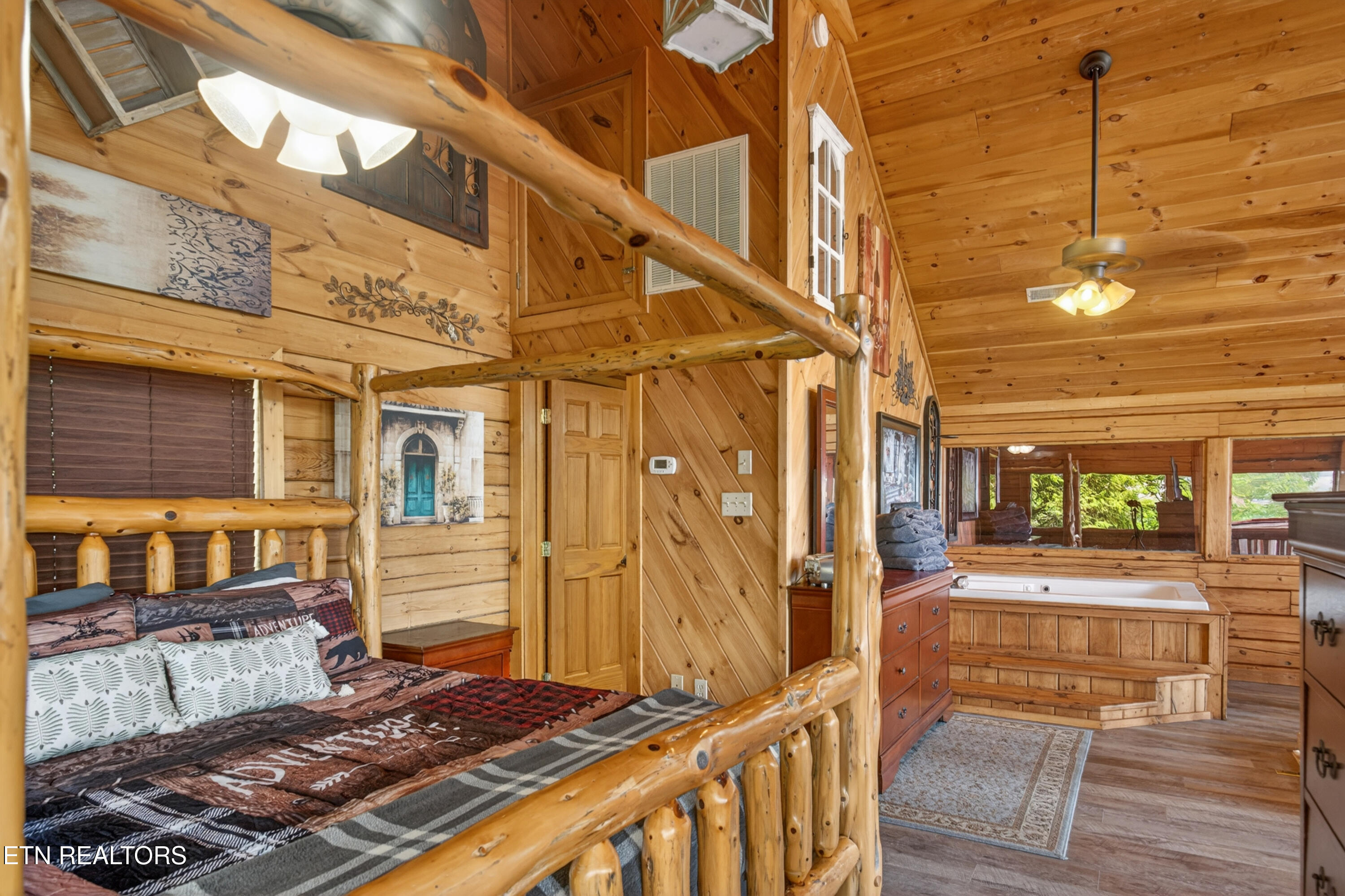 1520 Raven View Way