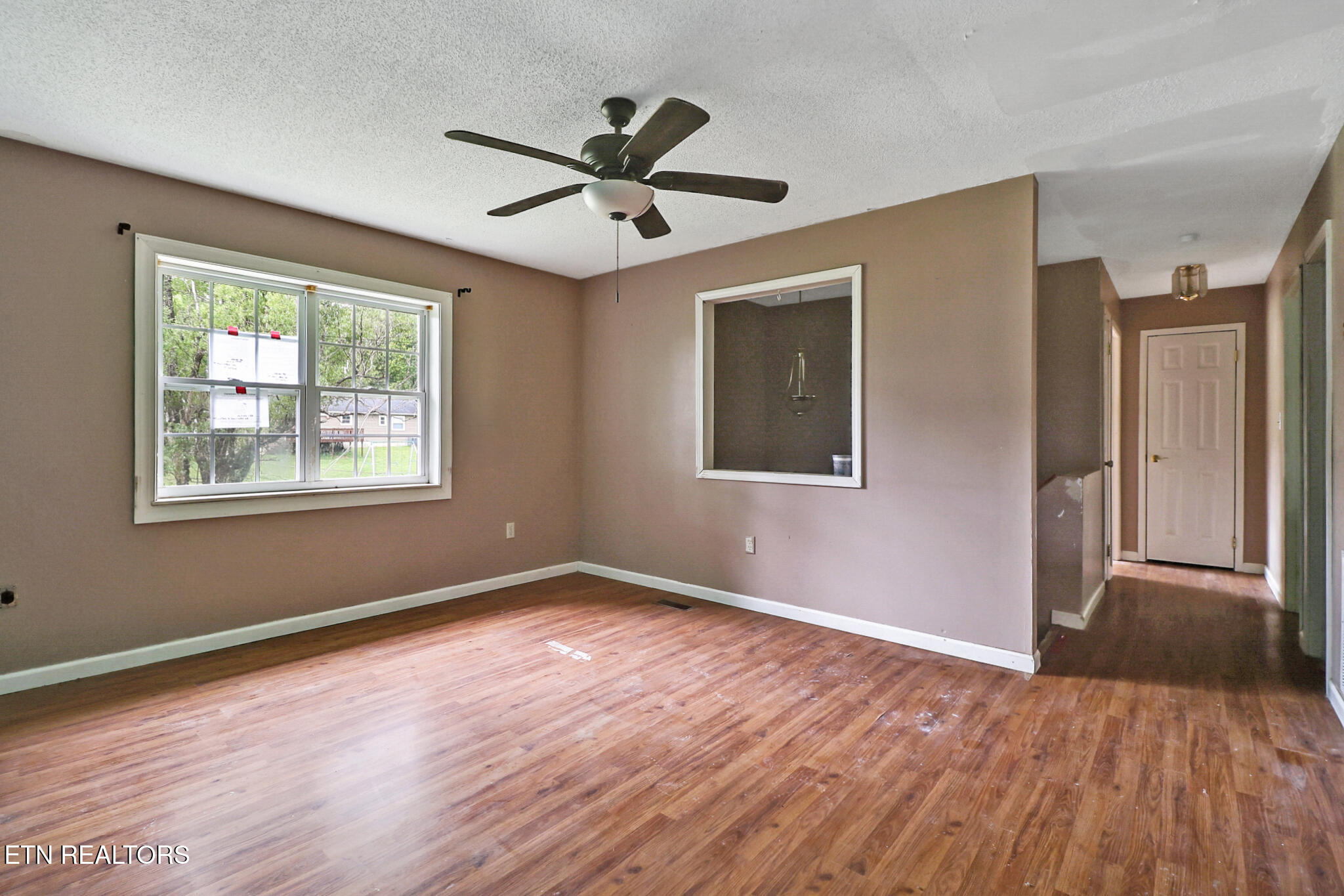 106 Willow Creek Rd
