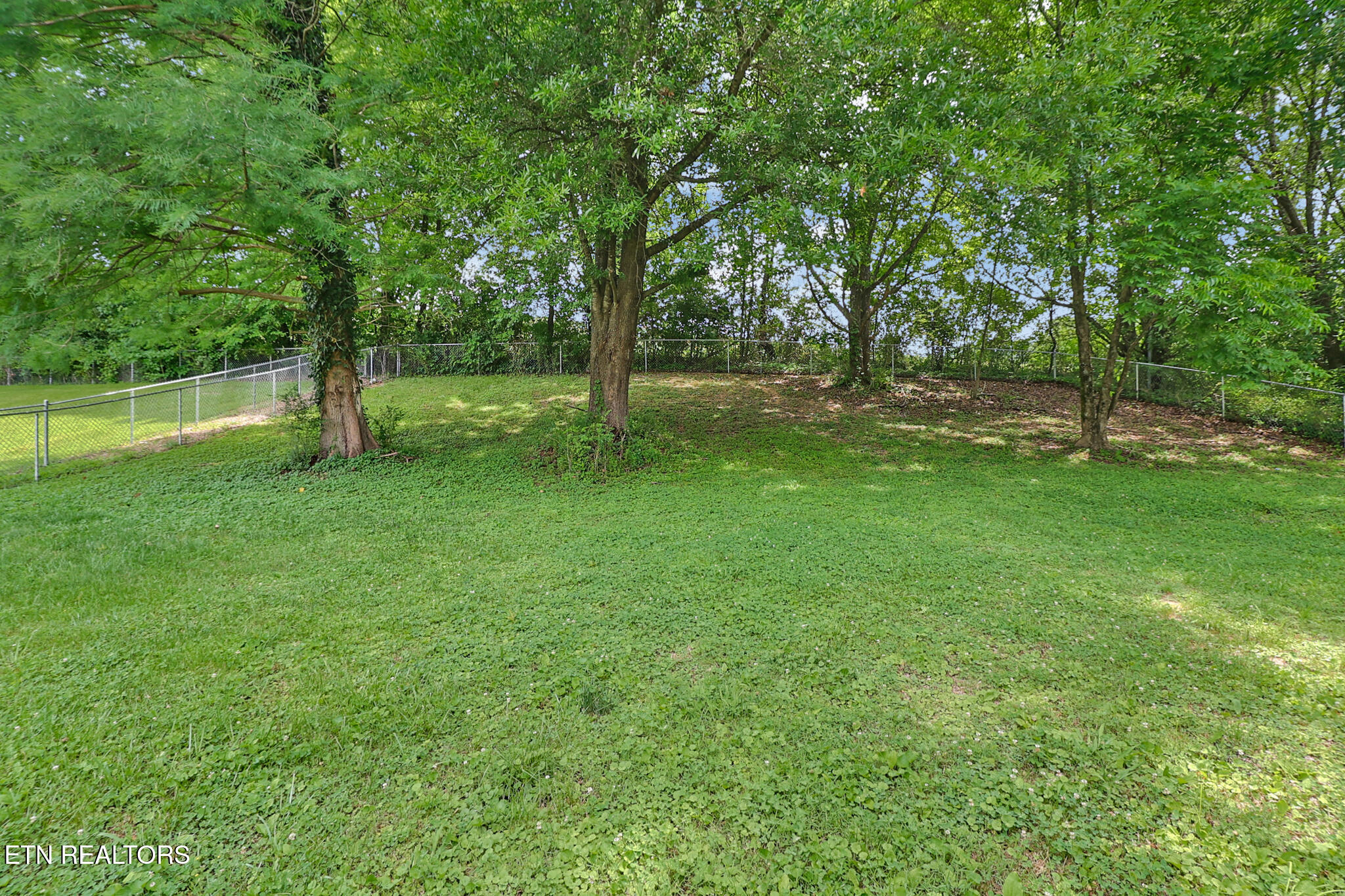 106 Willow Creek Rd
