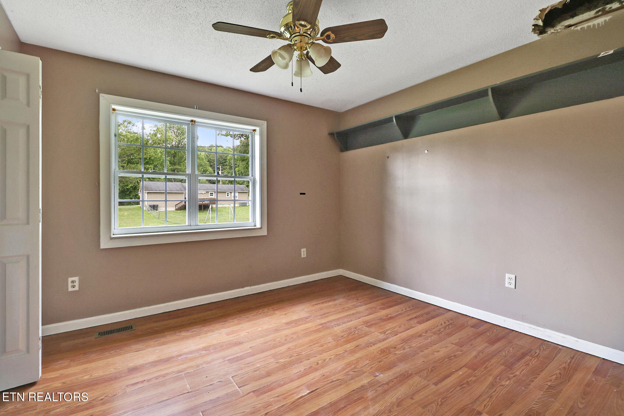 106 Willow Creek Rd