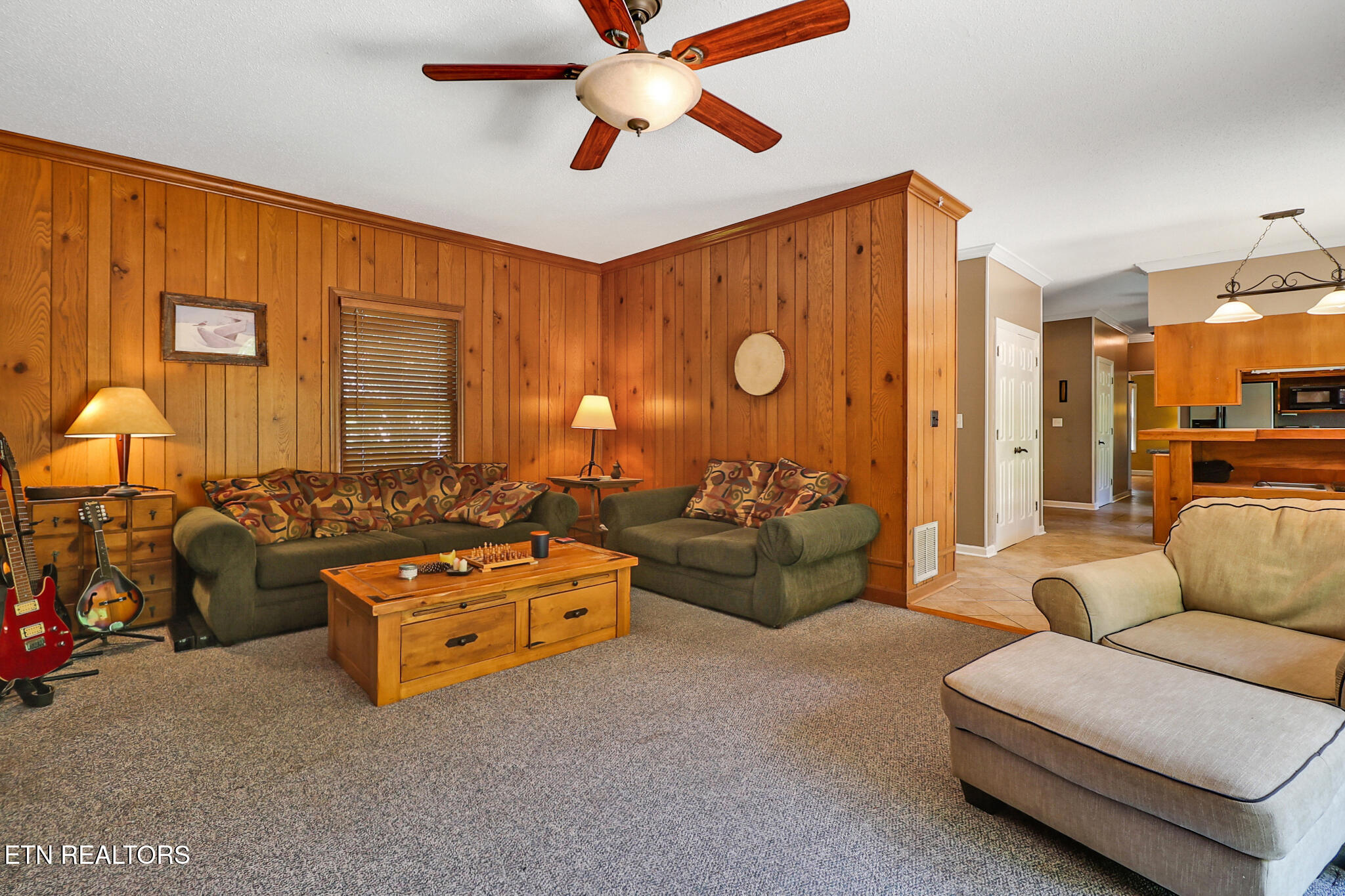 107 Chestnut Hill Rd