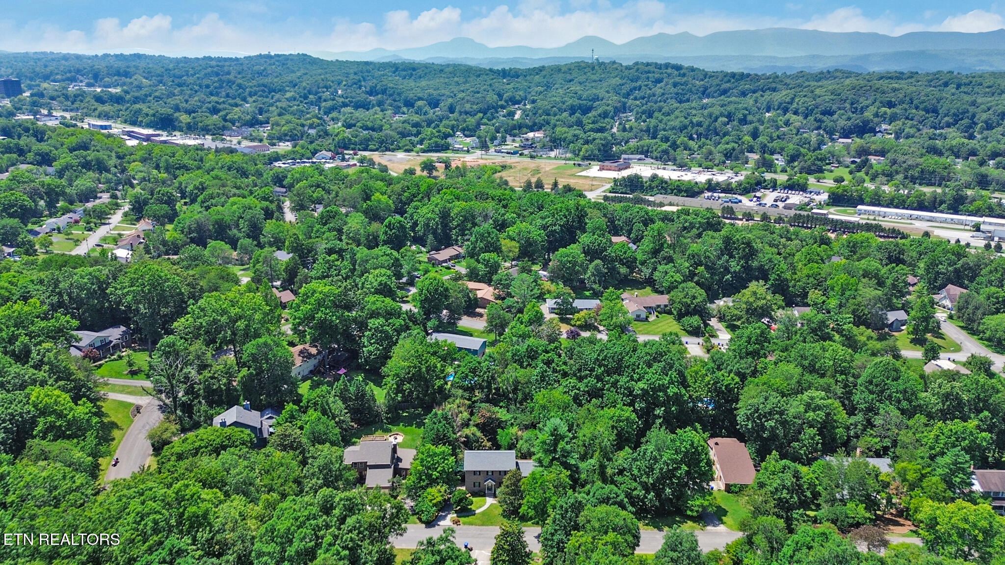 107 Chestnut Hill Rd