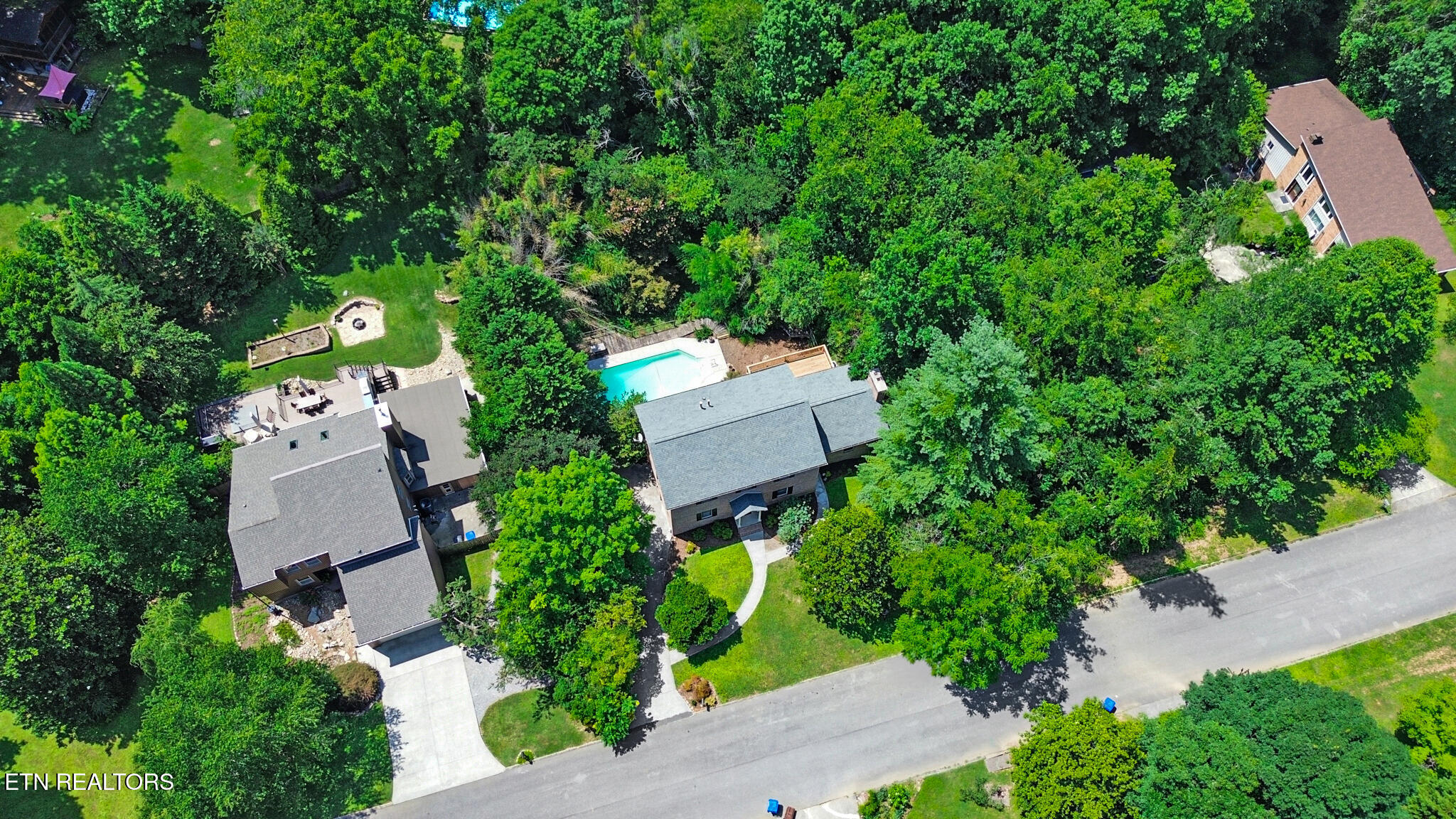 107 Chestnut Hill Rd