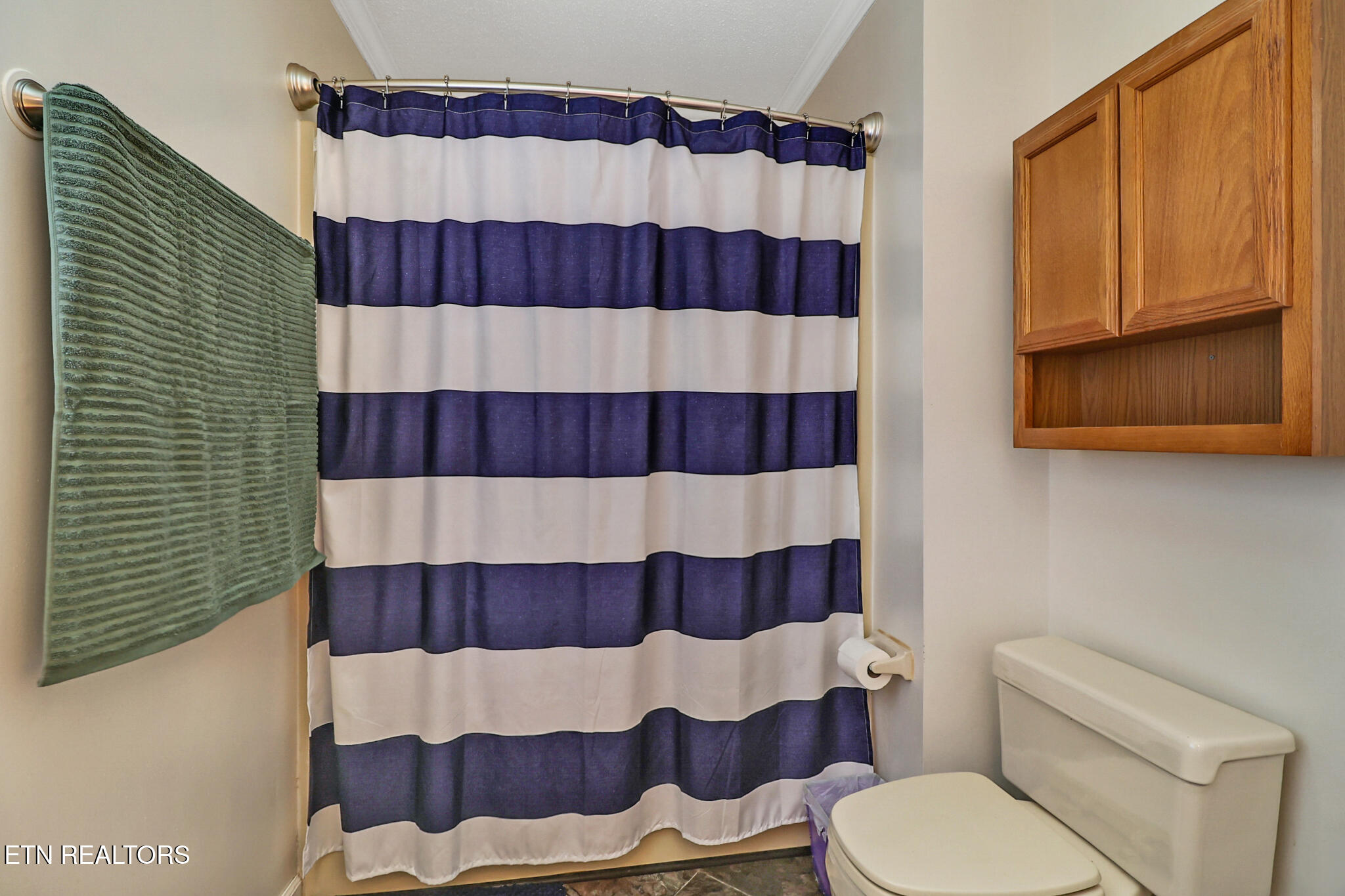 107 Chestnut Hill Rd