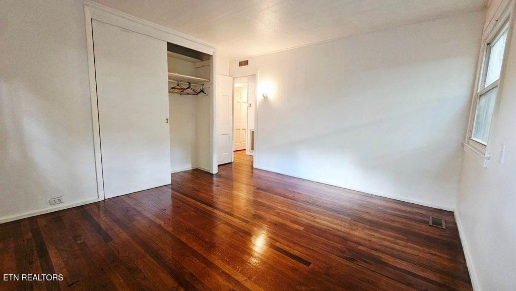 313 W Outer Drive