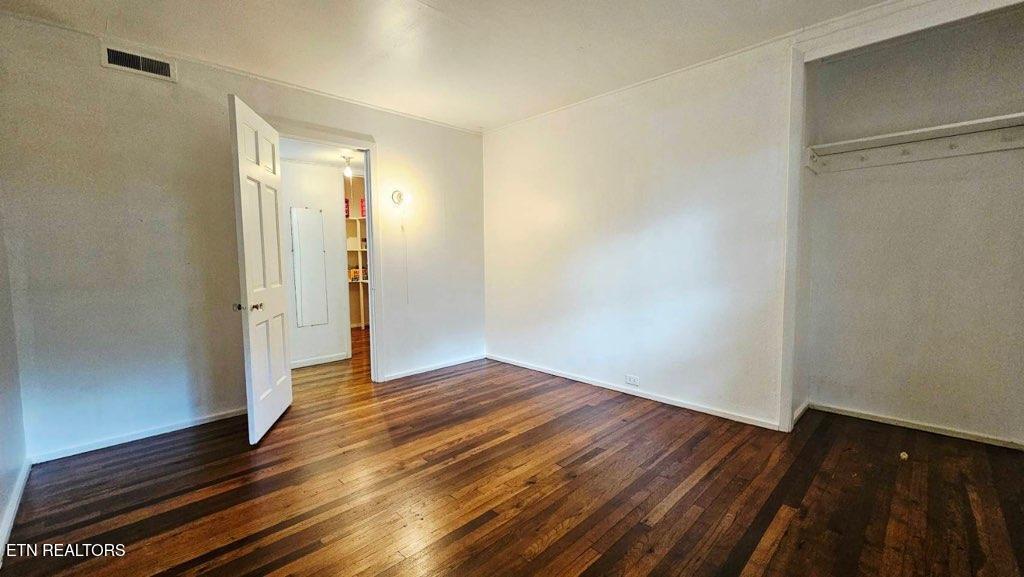 313 W Outer Drive