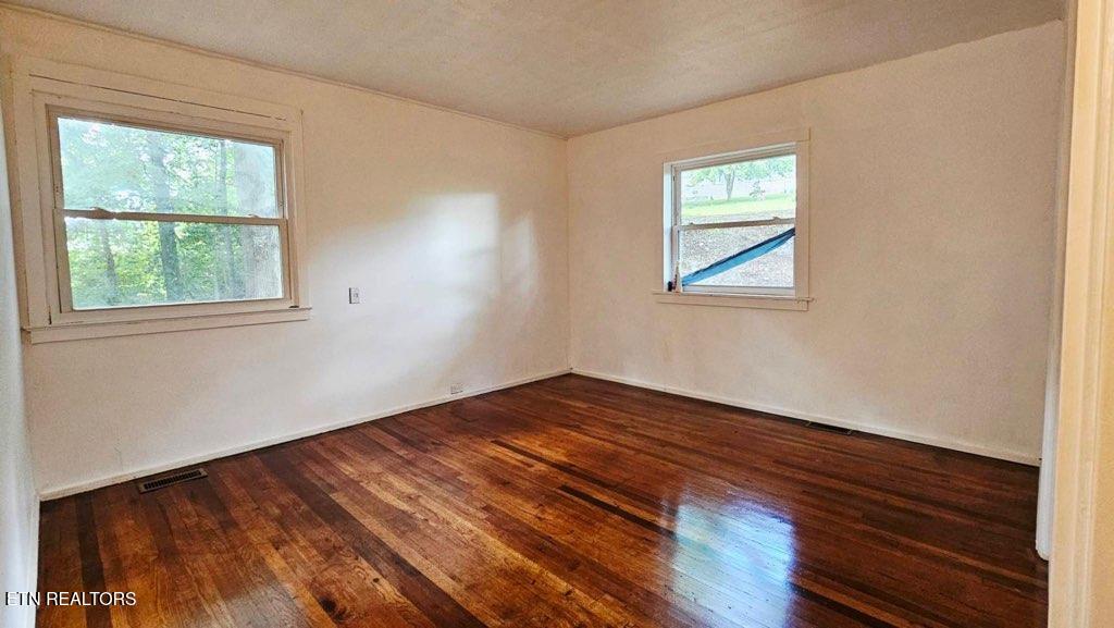 313 W Outer Drive