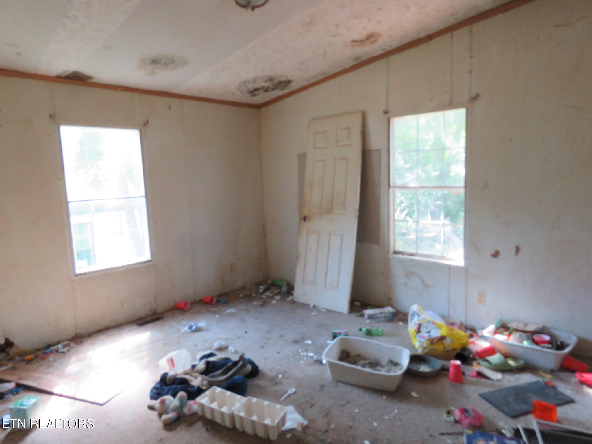 145 Old Sweetwater Rd