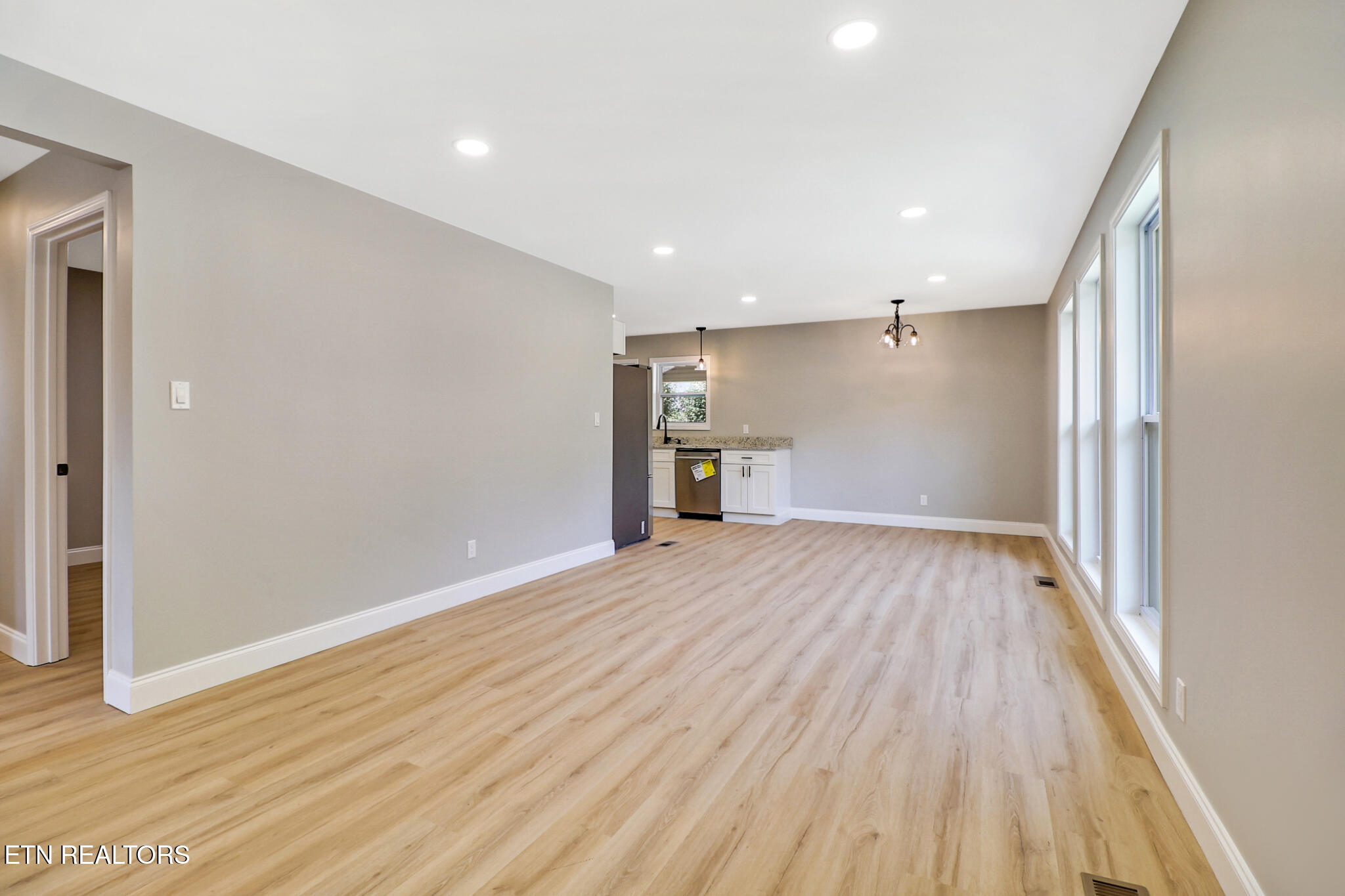 147 Athens Rd