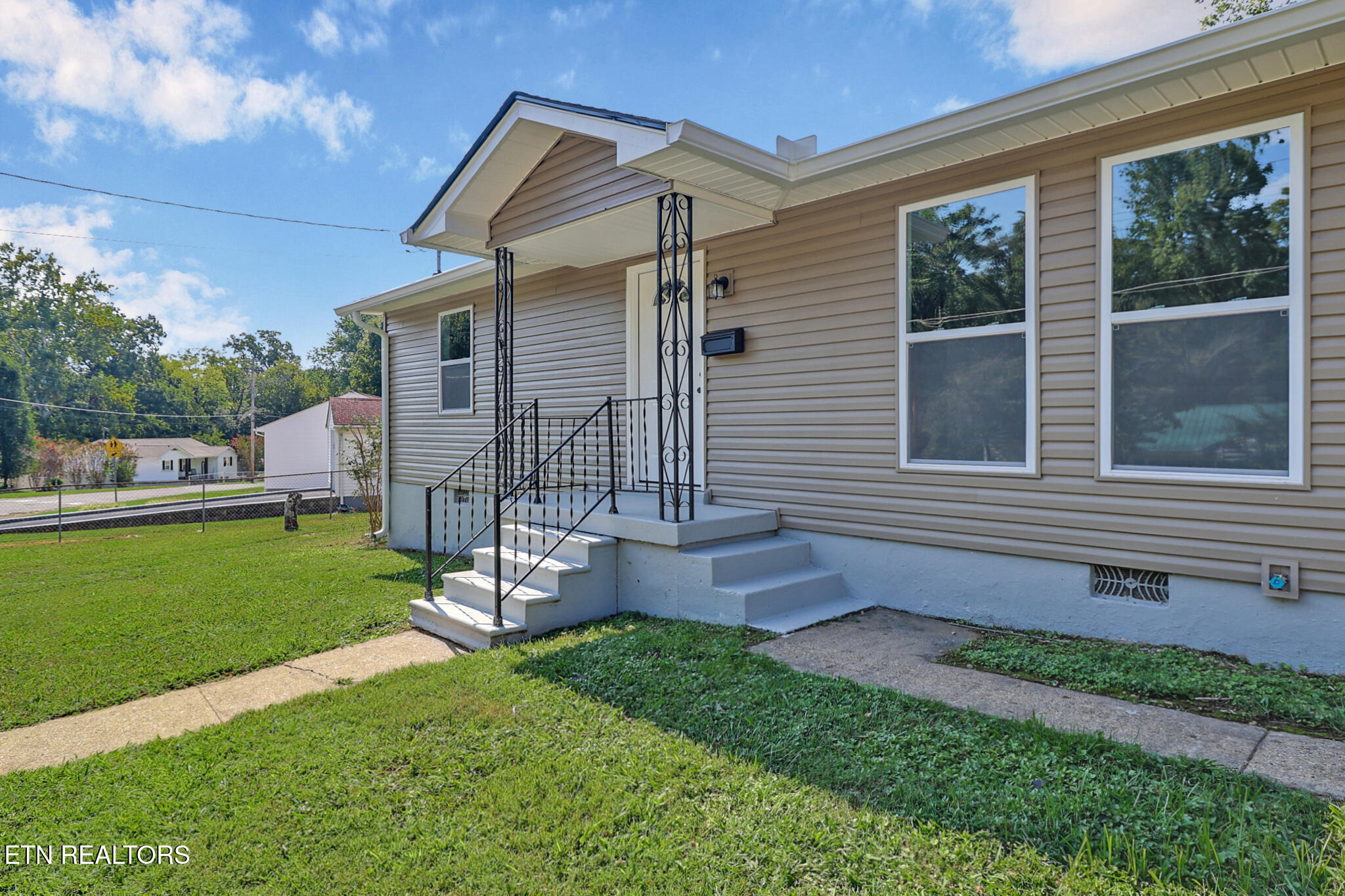 147 Athens Rd