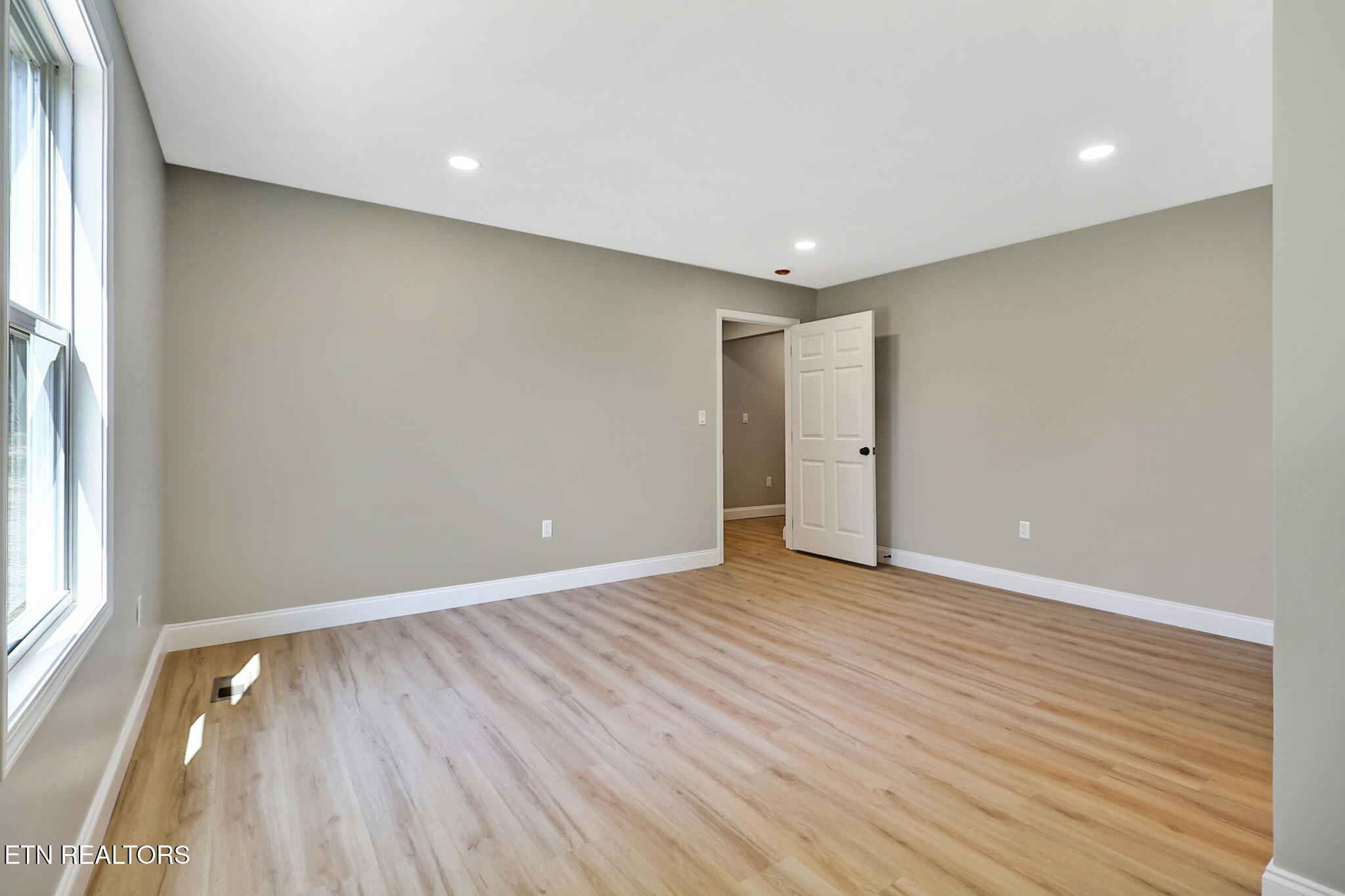 147 Athens Rd