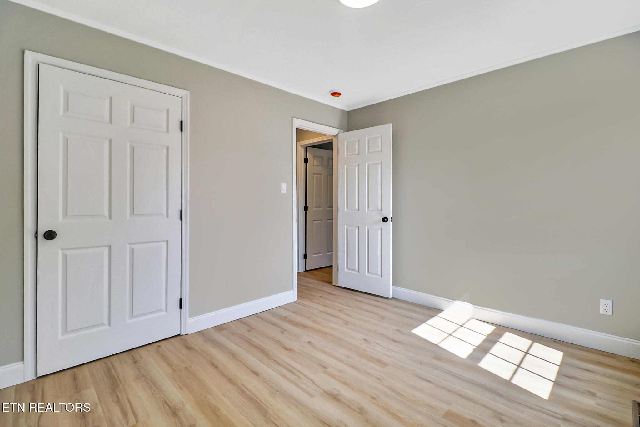 147 Athens Rd