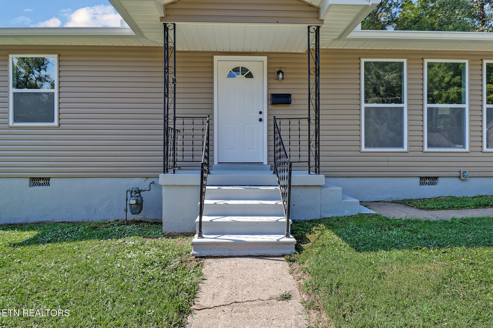 147 Athens Rd