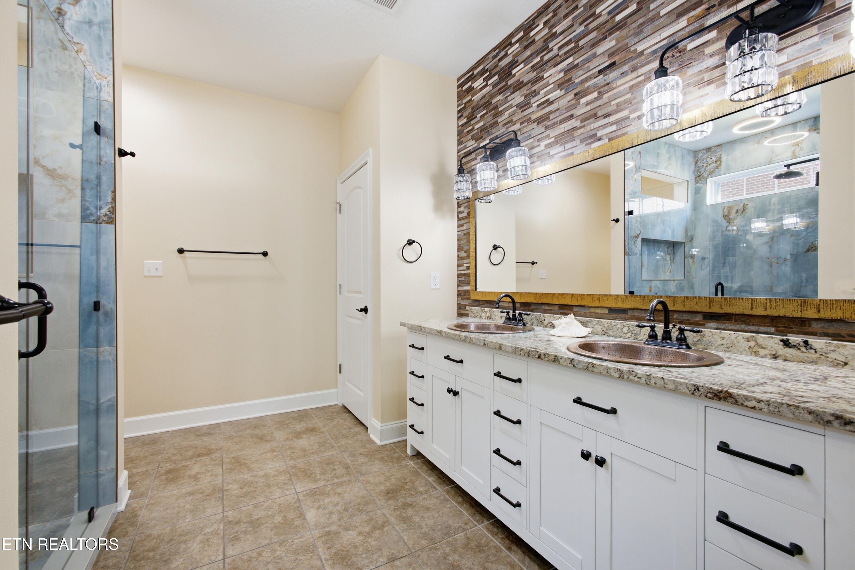 113 Meridian Way