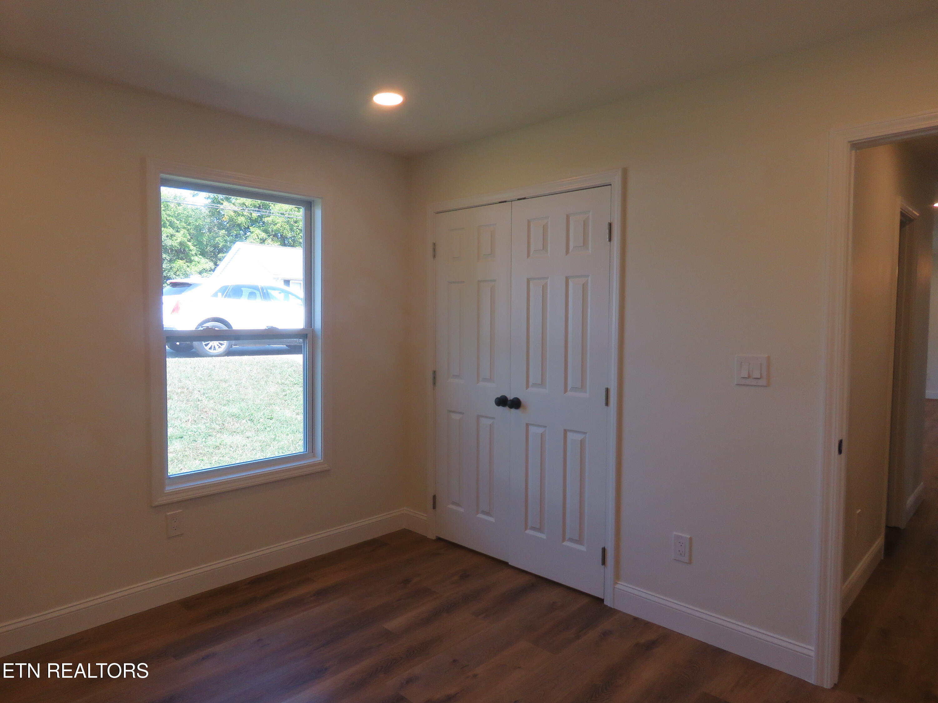 108 E Arrowwood Rd