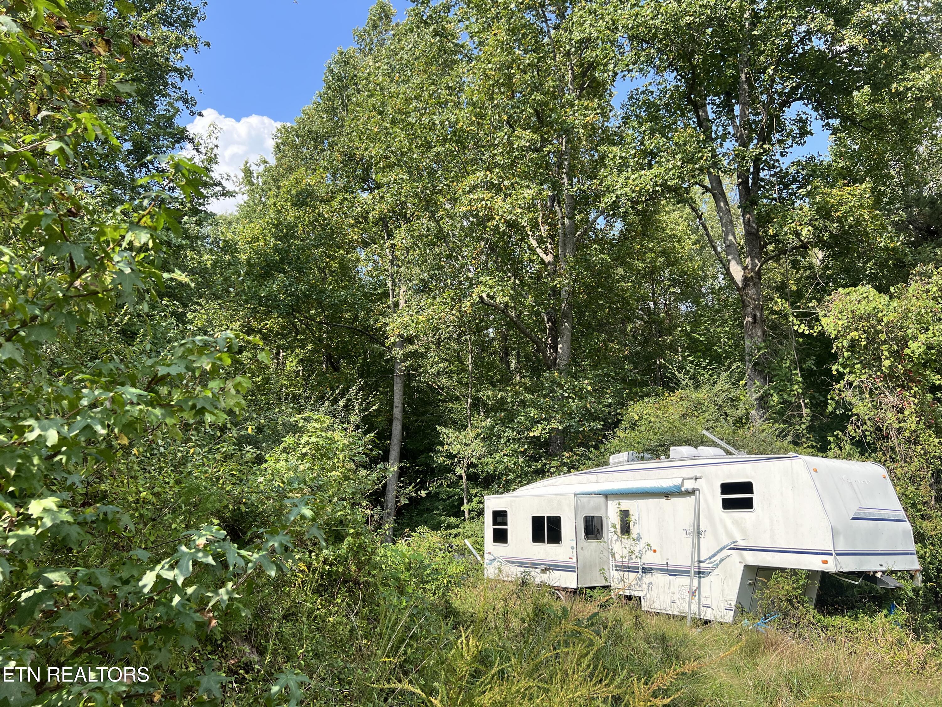 3525 Campground Rd