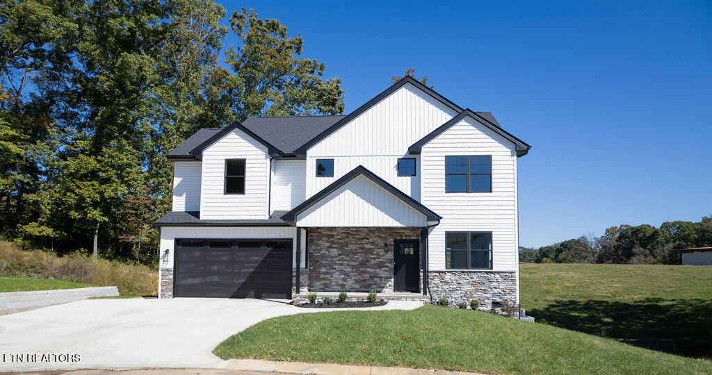 2200 Lulu Lizzy Lane Knoxville TN