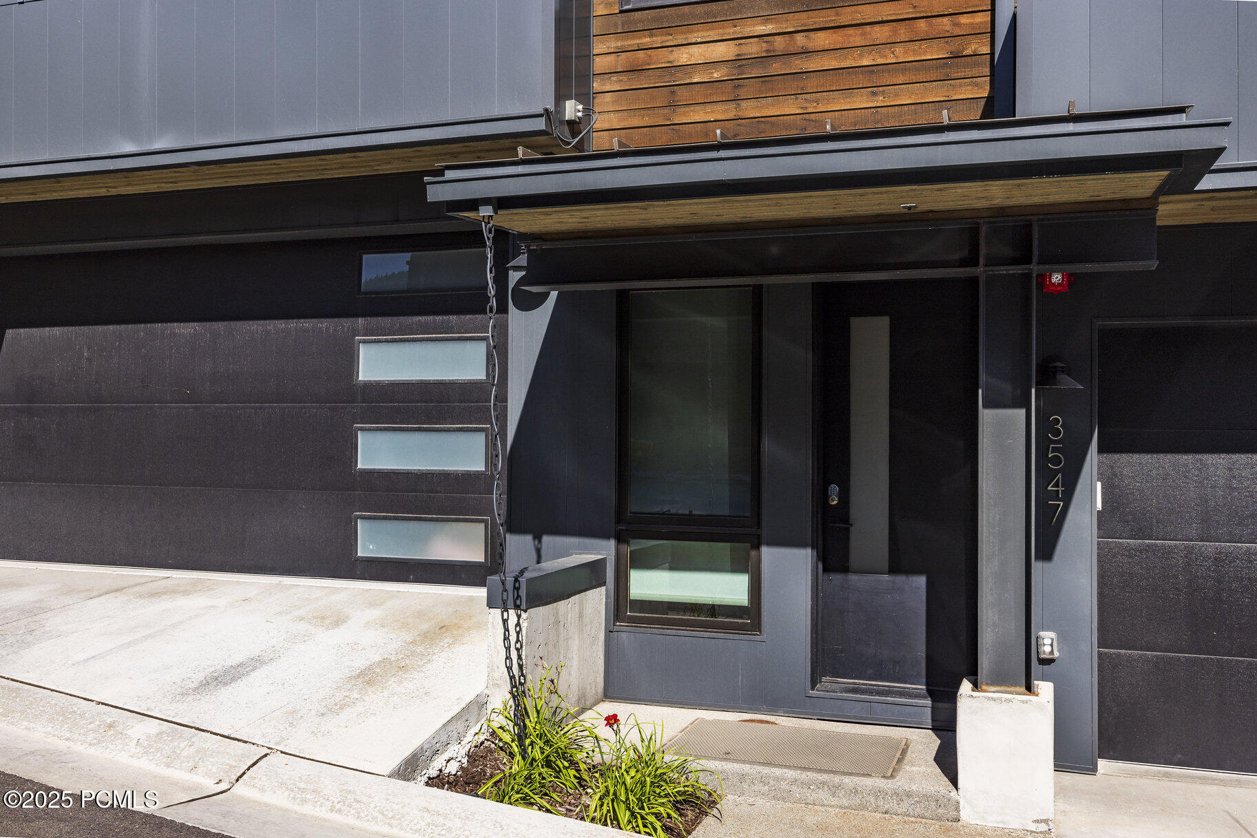 3547 Ridgeline Drive