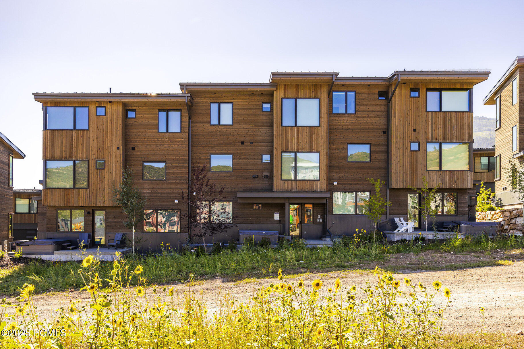 3547 Ridgeline Drive