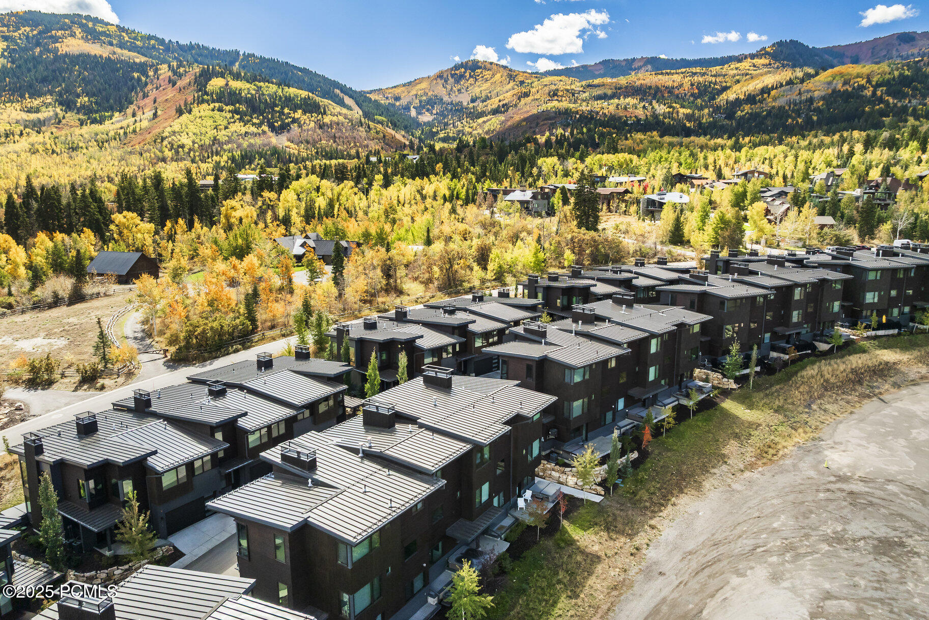 3547 Ridgeline Drive